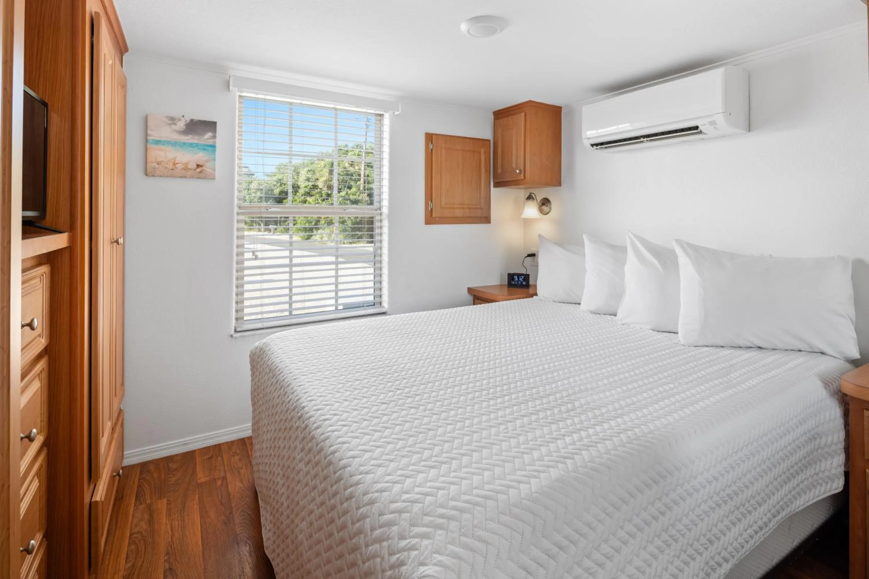 Bed in Sun Outdoors Marathon