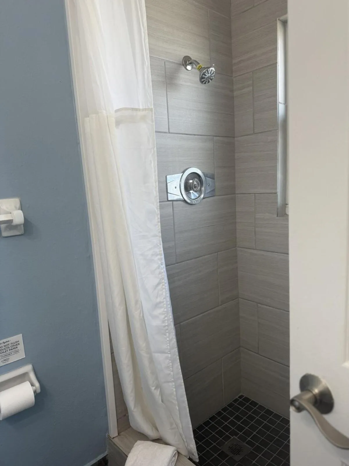 Shower in Sun Outdoors Marathon