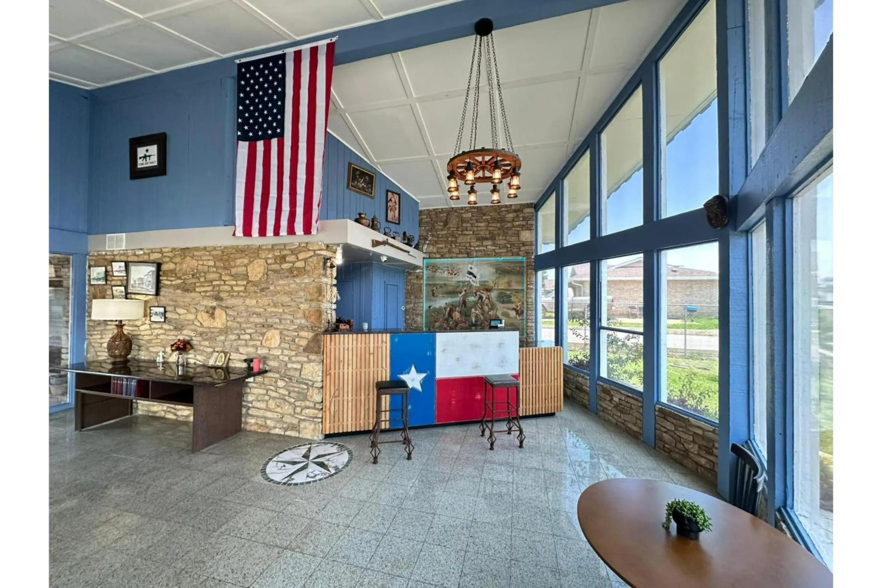 Lobby or reception in Cannon Inn By Capital O Gonzales Tx