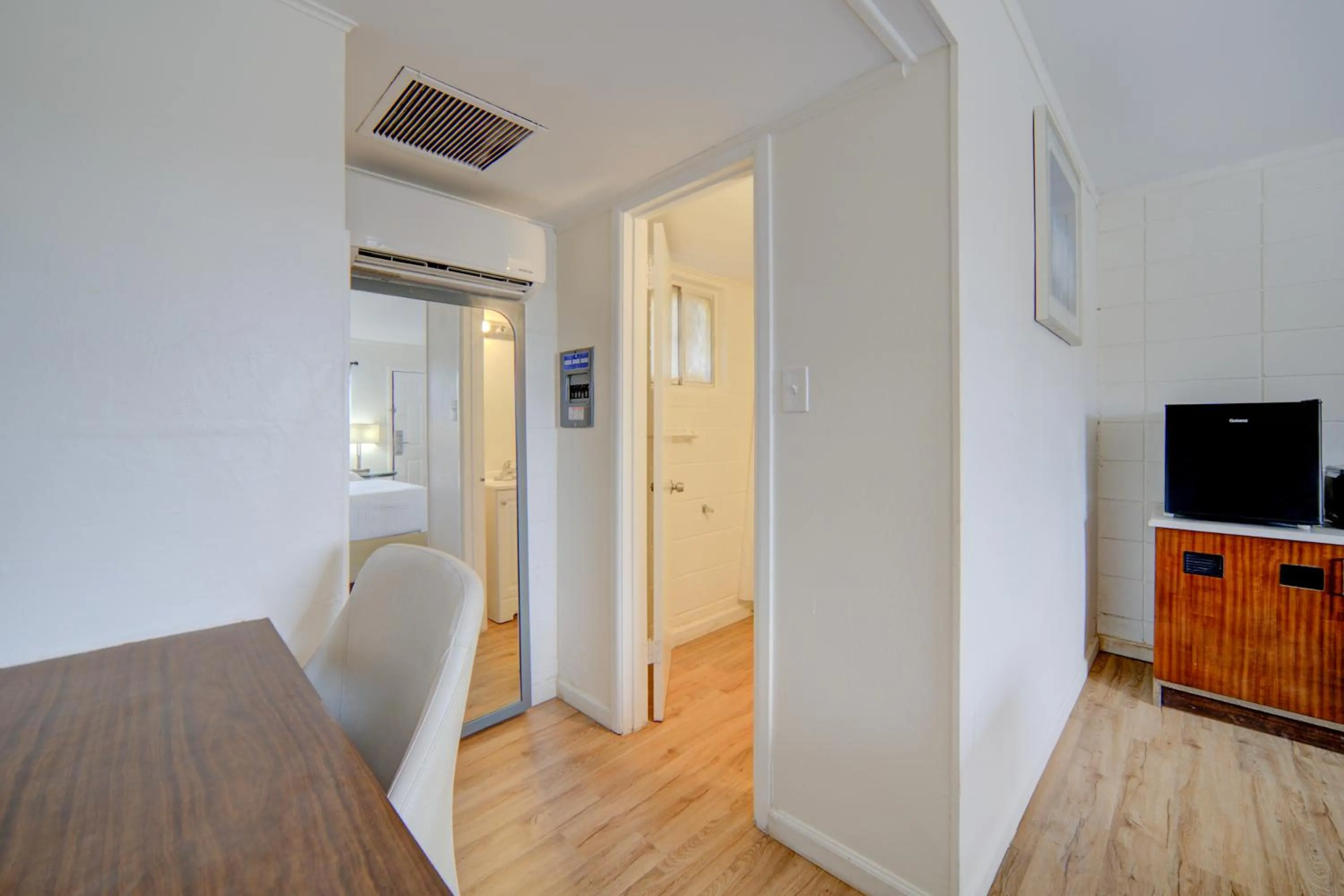 Bedroom in Cannon Inn By Capital O Gonzales Tx