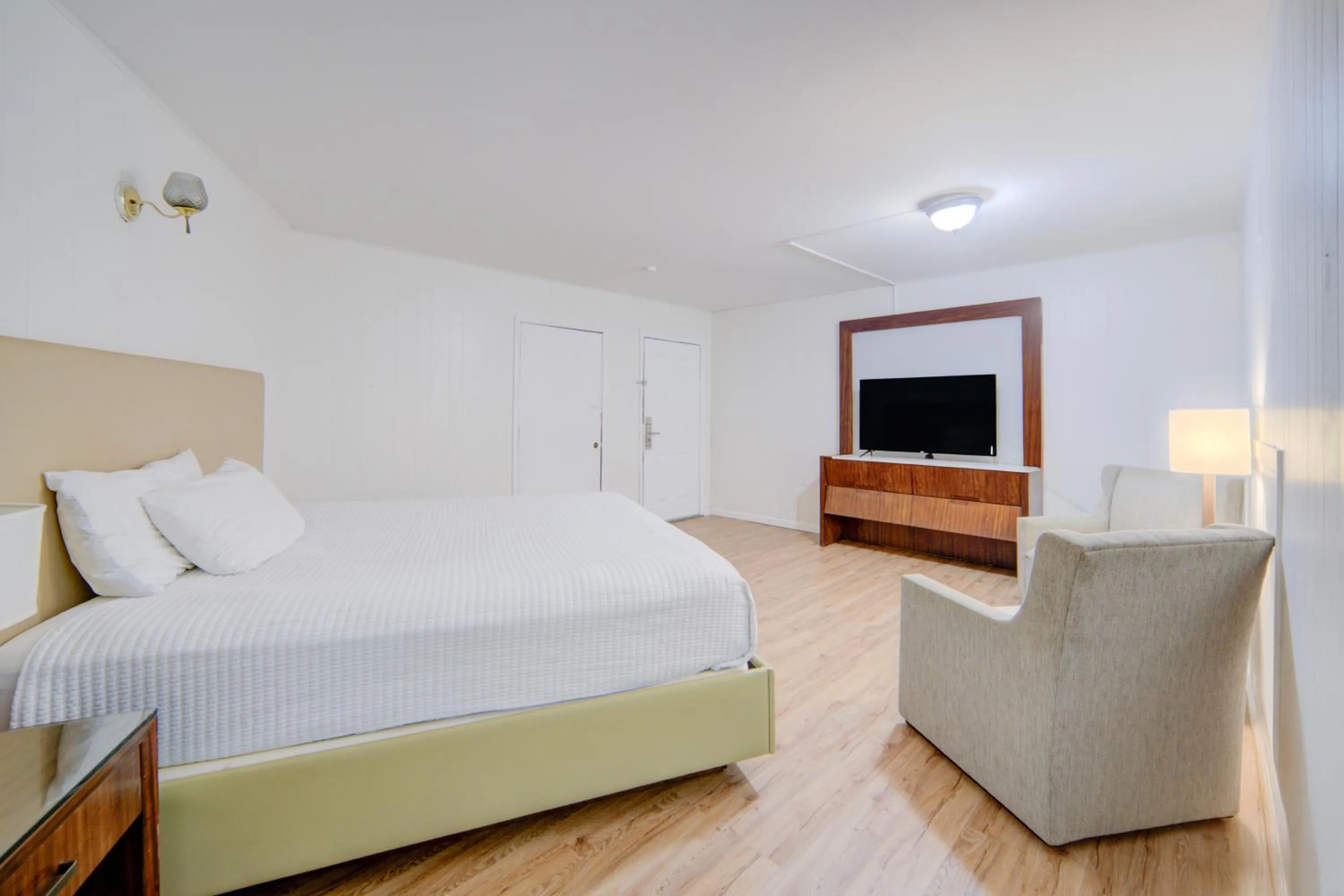 Bedroom, Bed in Cannon Inn By Capital O Gonzales Tx