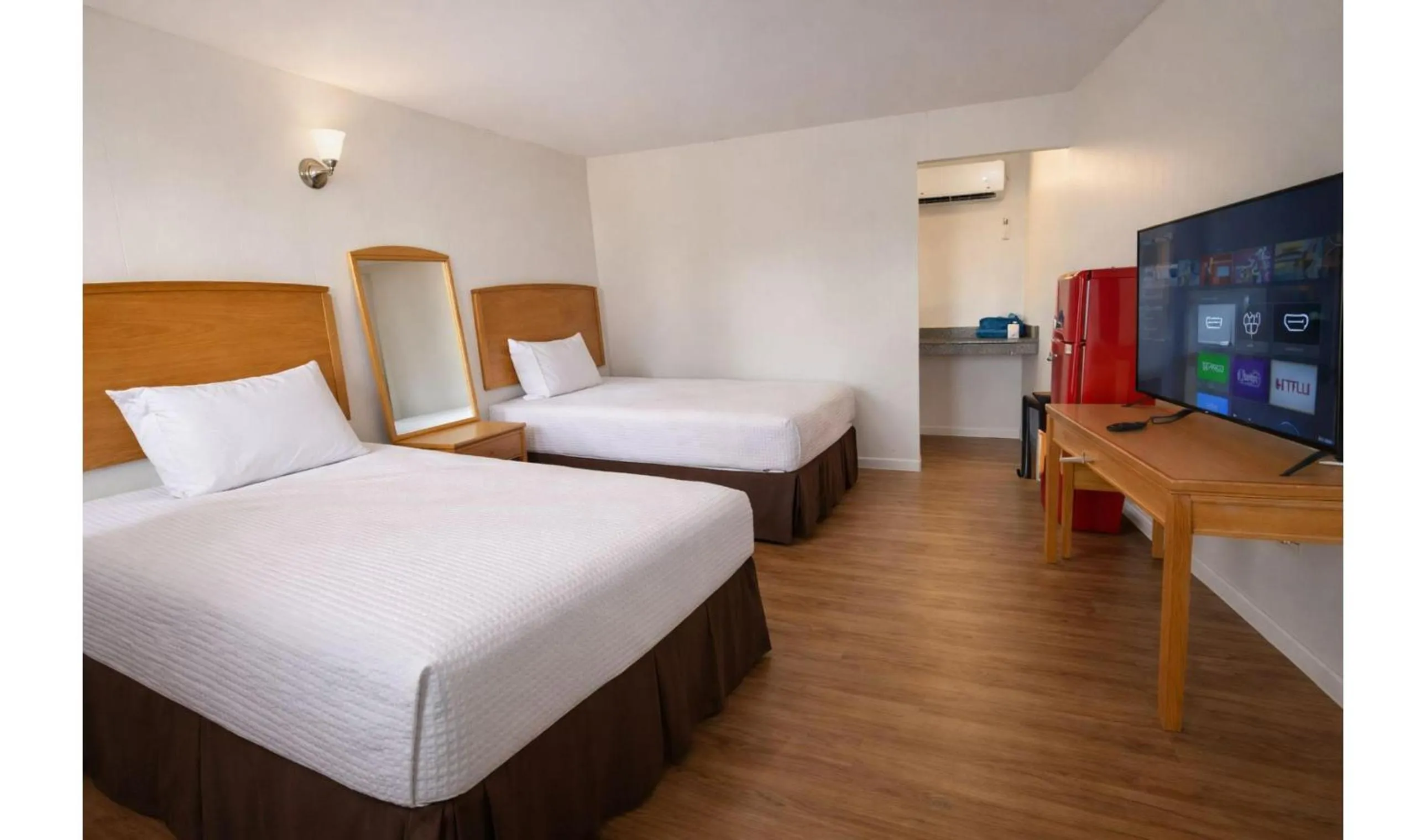 Bedroom, Bed in Cannon Inn By Capital O Gonzales Tx