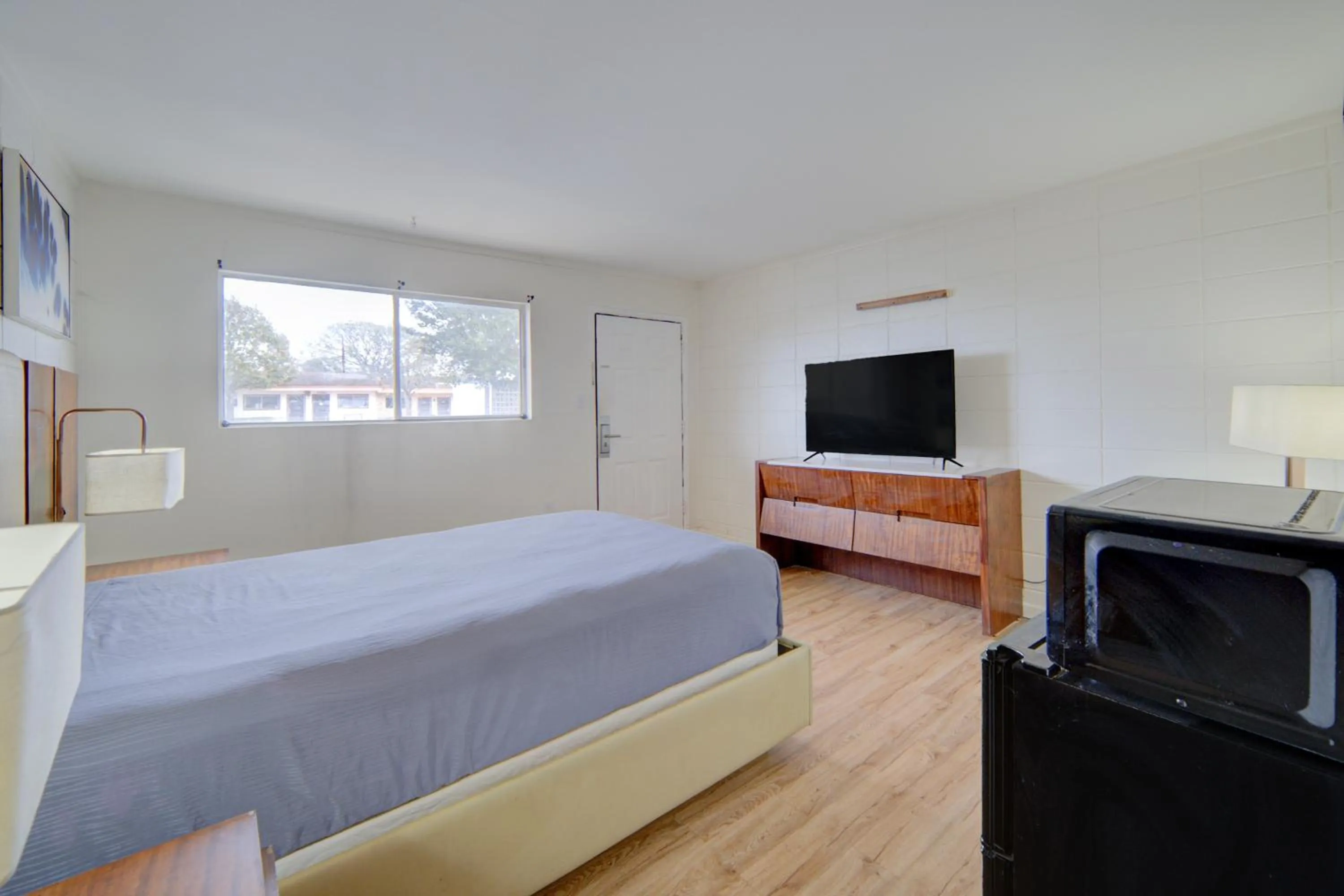 Bedroom, Bed in Cannon Inn By Capital O Gonzales Tx