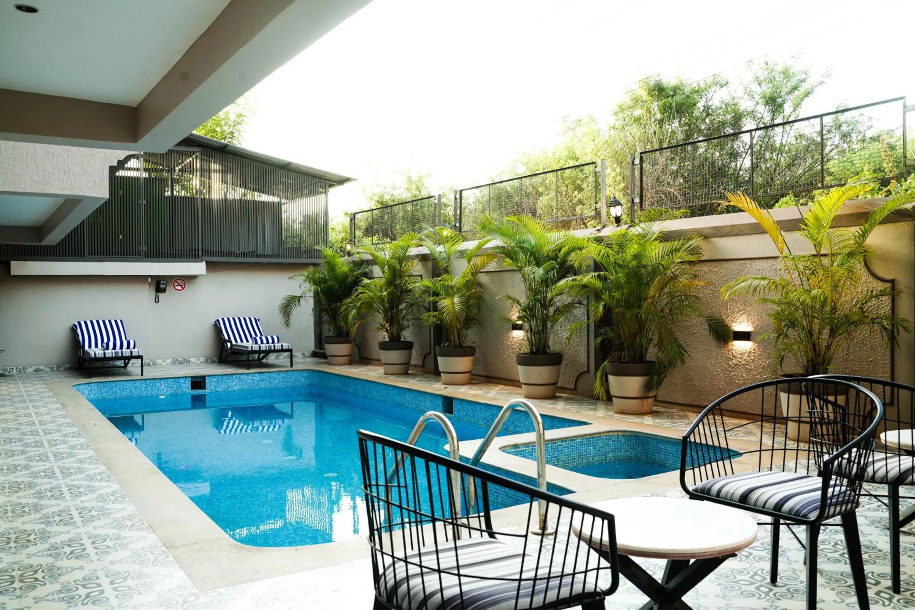 Swimming pool in Ariena by ABA Hotel