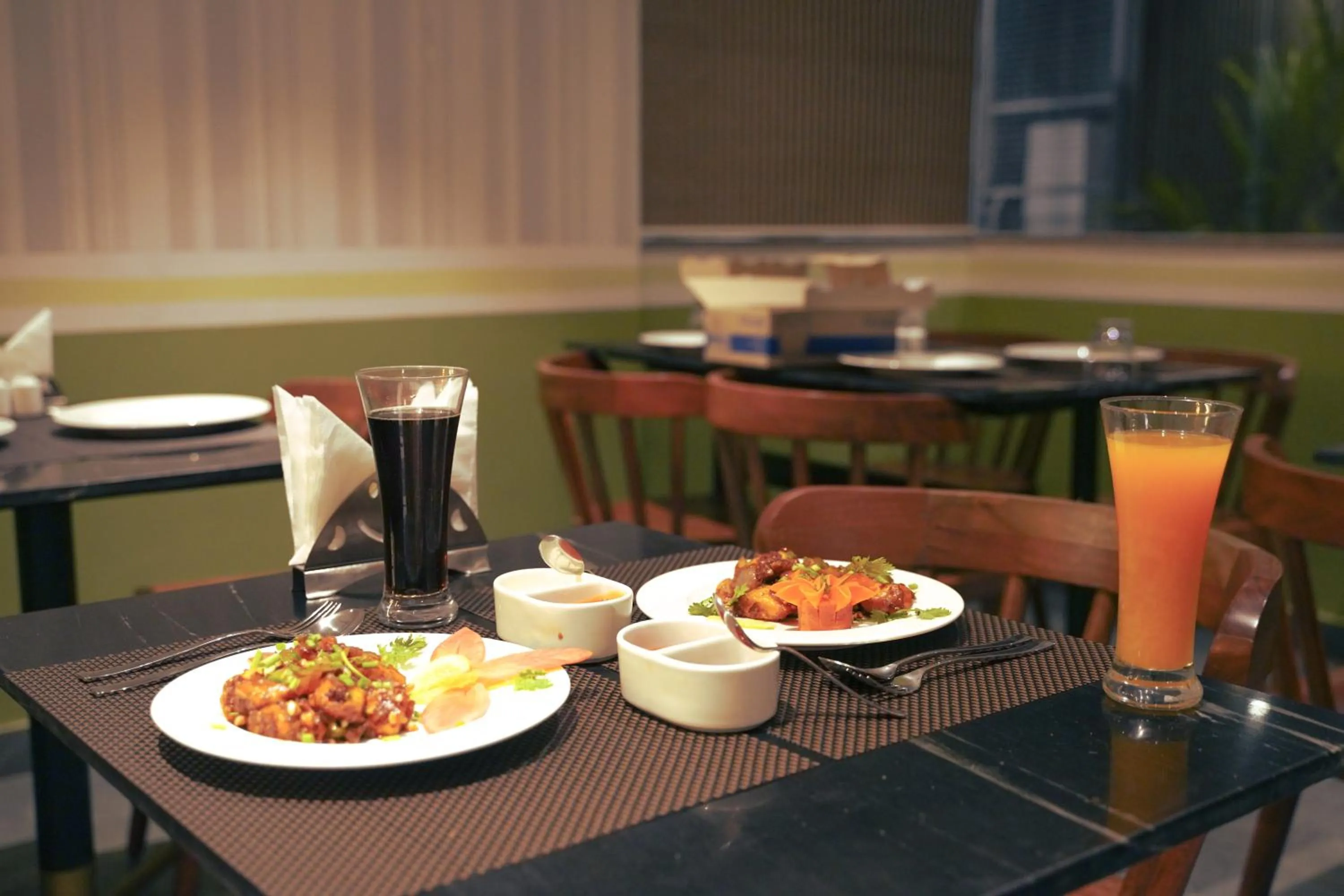 Restaurant/places to eat in Ariena by ABA Hotel