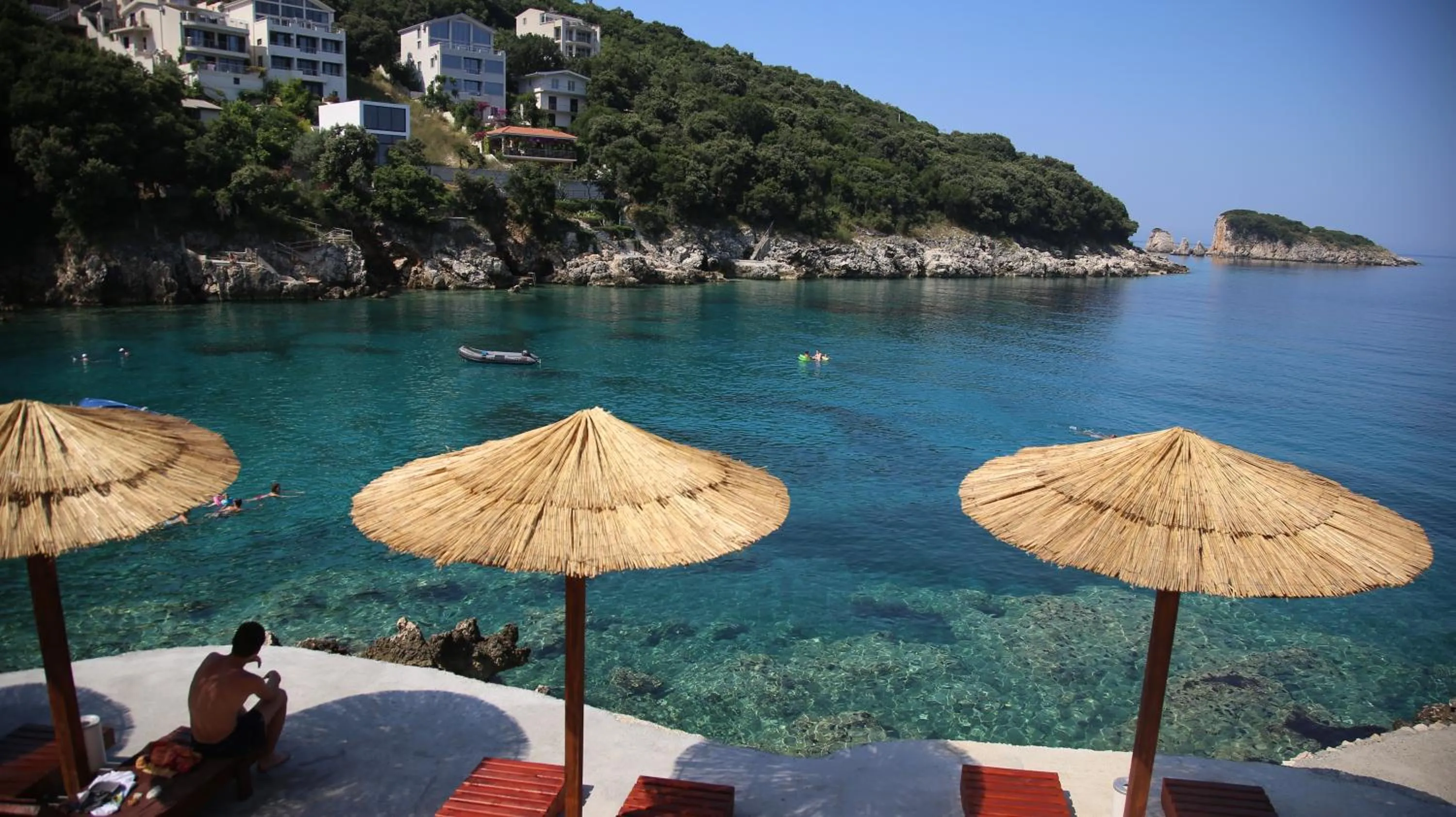 Beach in Apartments Misko