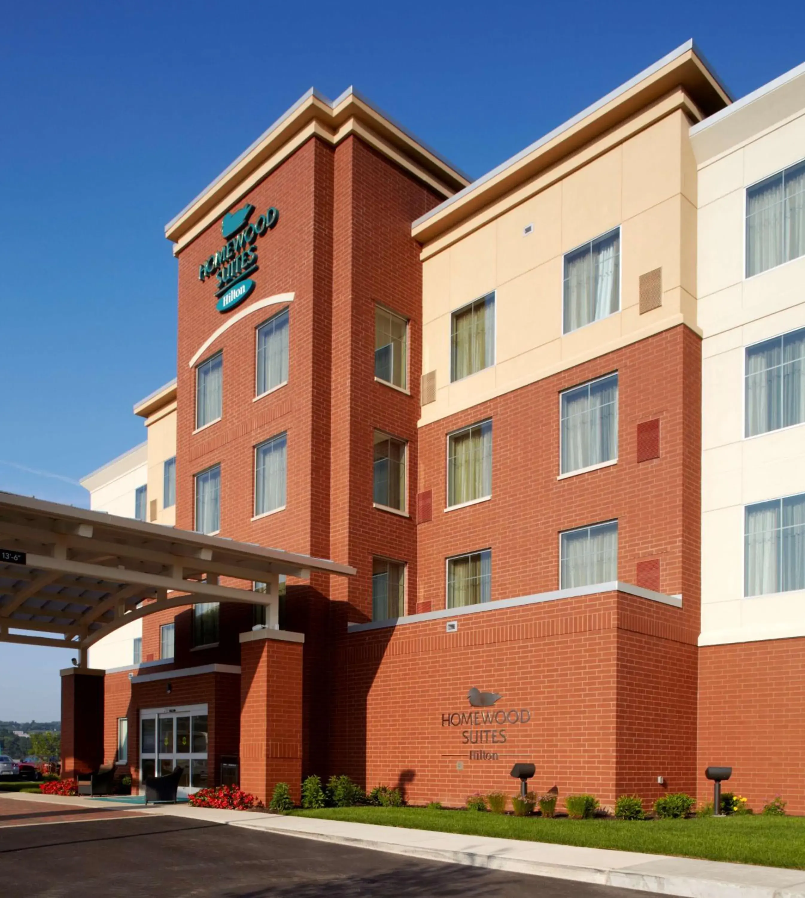 Property building in Homewood Suites by Hilton Pittsburgh Airport/Robinson Mall Area Property building in Homewood Suites by Hilton Pittsburgh Airport/Robinson Mall Area
