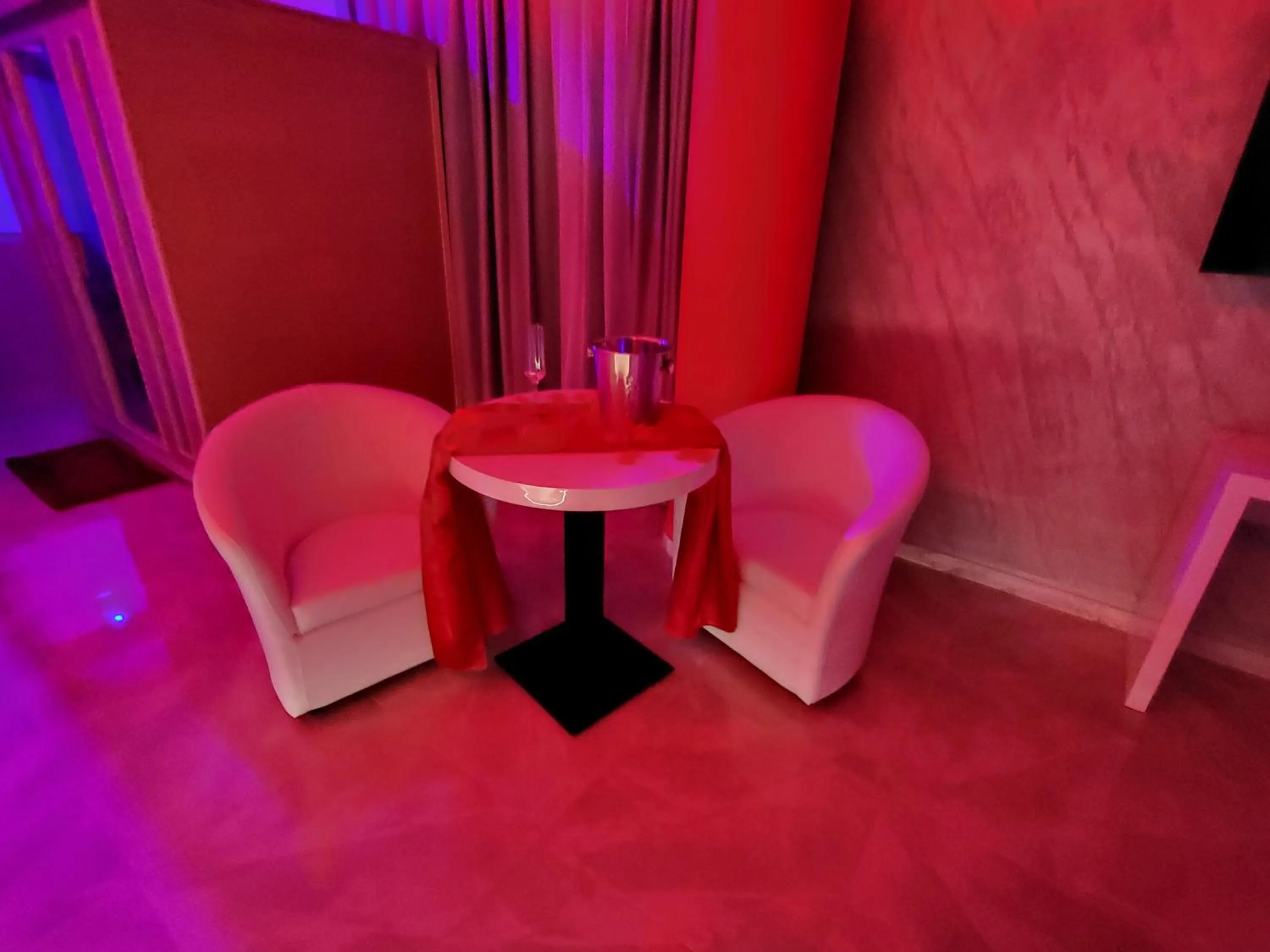 Seating area in B&B Luxury Room & SPA