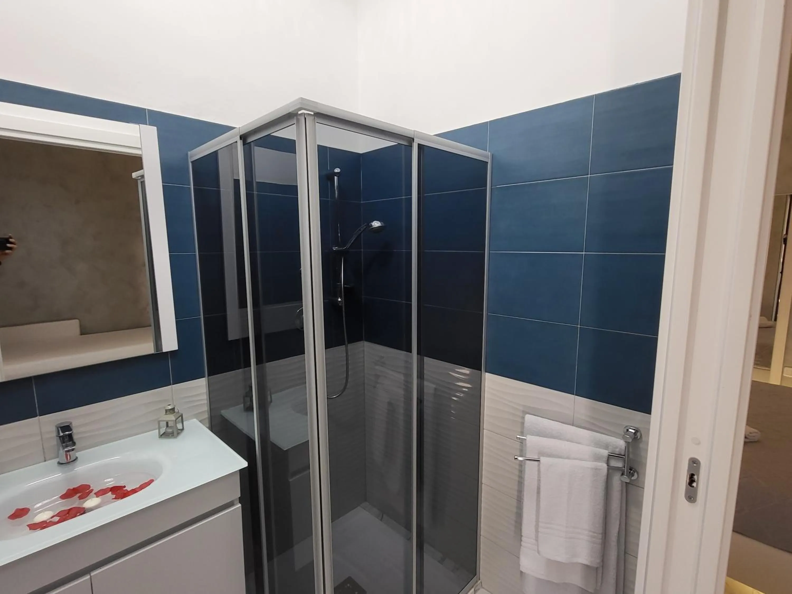 Bathroom in B&B Luxury Room & SPA