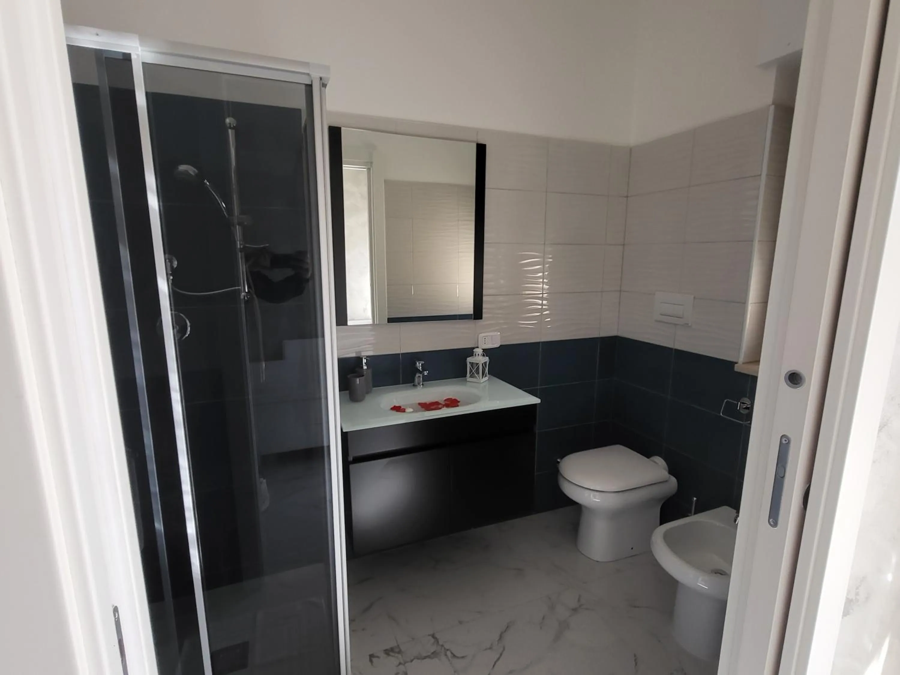 Toilet in B&B Luxury Room & SPA