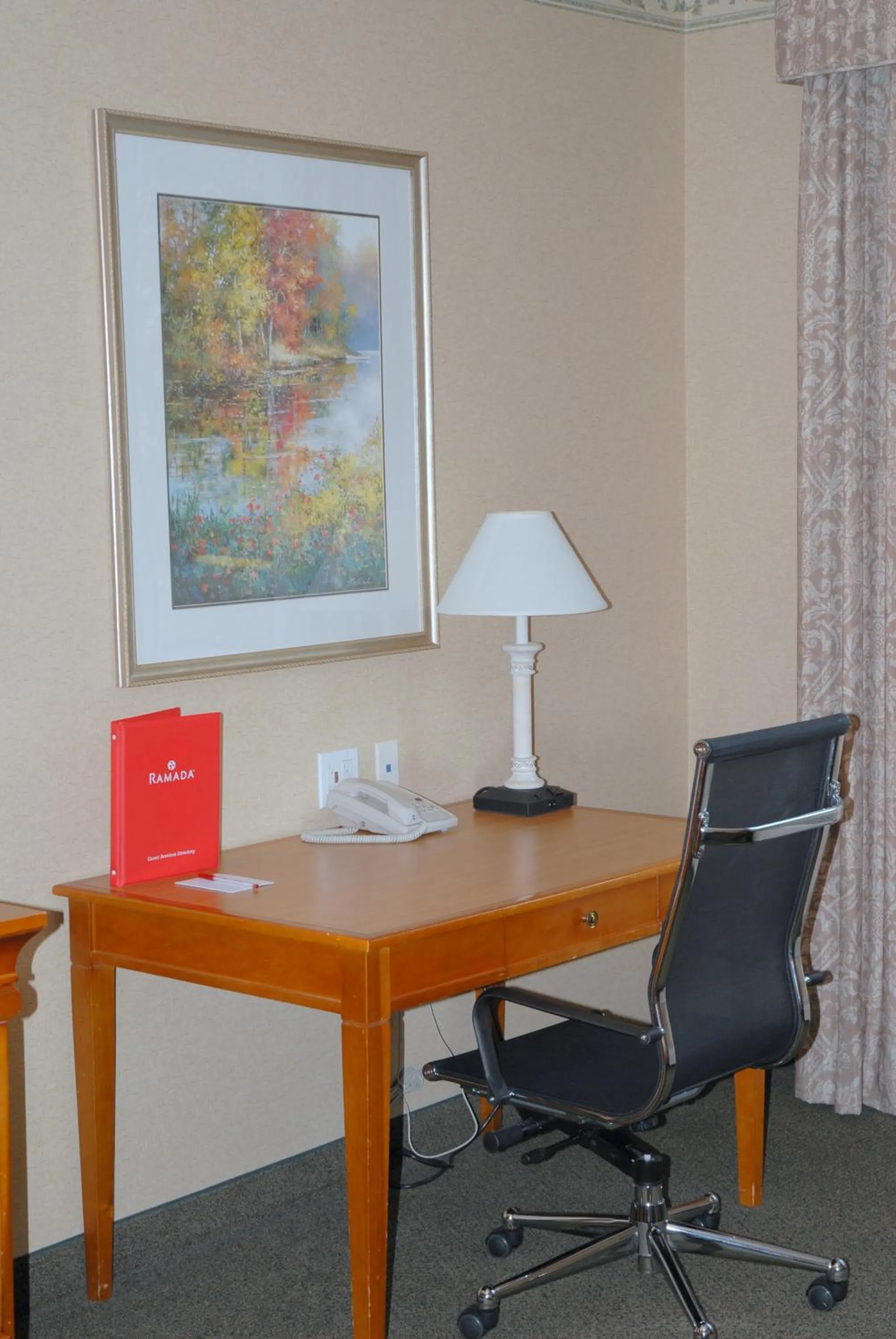 Seating area in Ramada by Wyndham Olympia