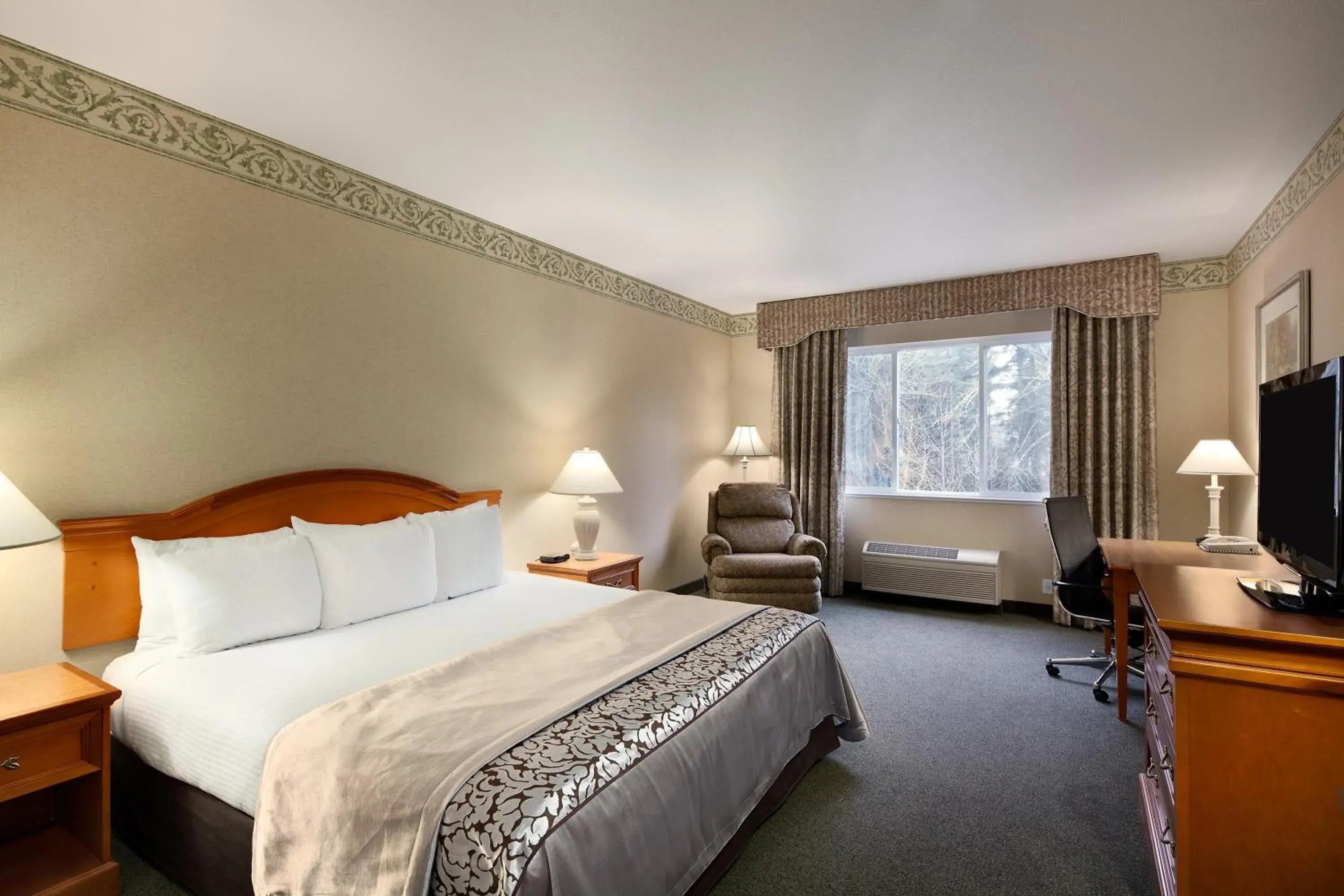 Bedroom, Bed in Ramada by Wyndham Olympia Bedroom, Bed in Ramada by Wyndham Olympia