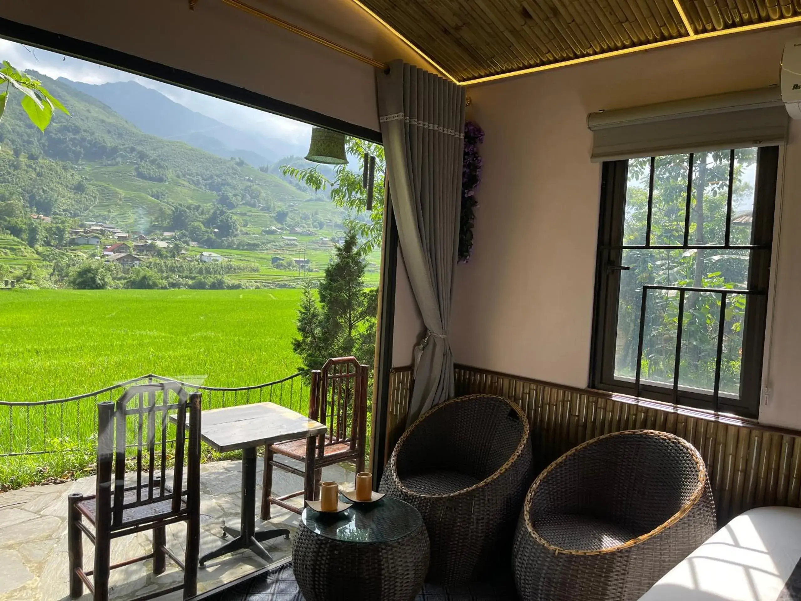 Deluxe Bungalow in Sapa Bamboo Eco Deluxe Bungalow in Sapa Bamboo Eco