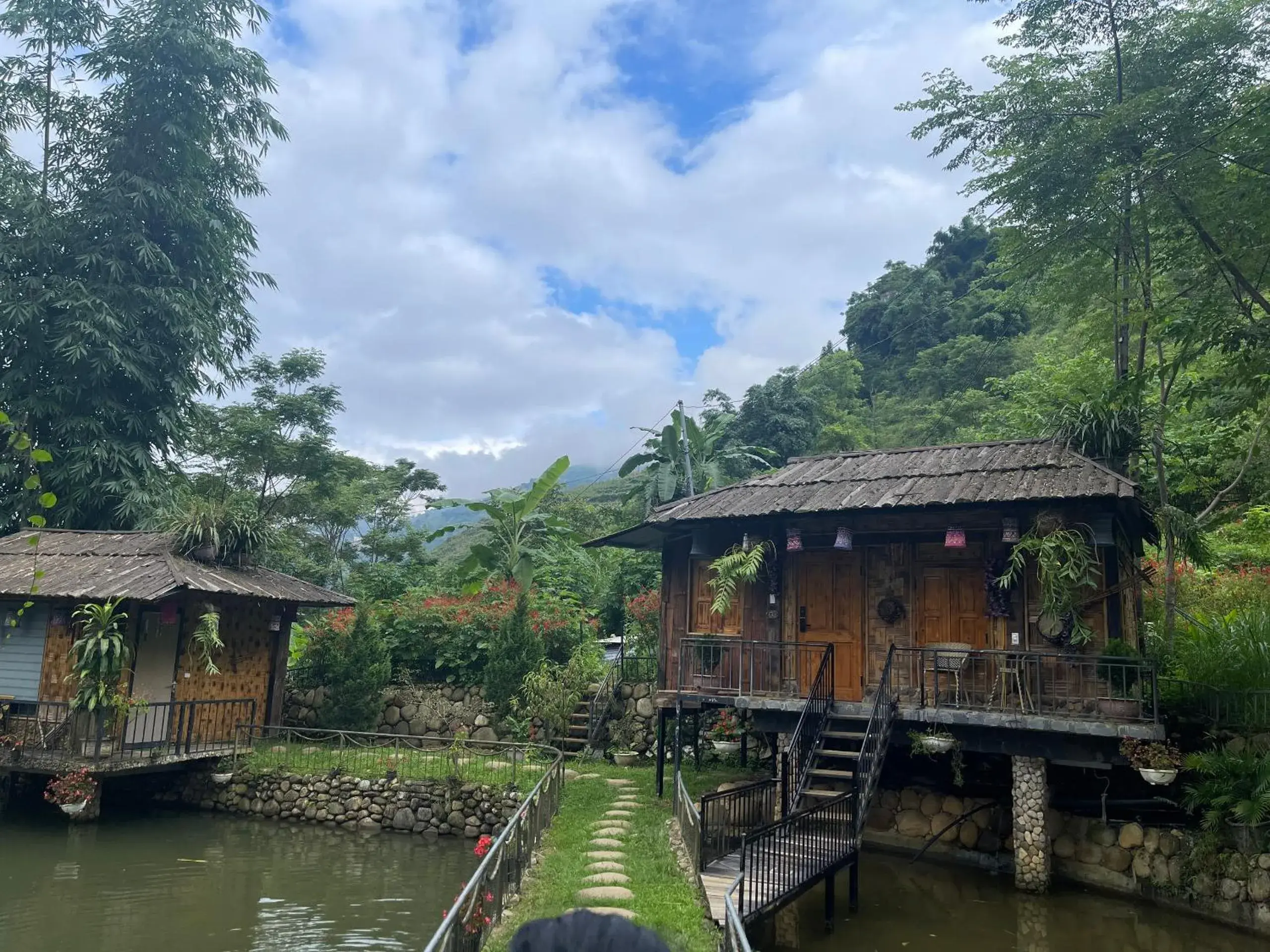 Bungalow - single occupancy - Water Front in Sapa Bamboo Eco Bungalow - single occupancy - Water Front in Sapa Bamboo Eco