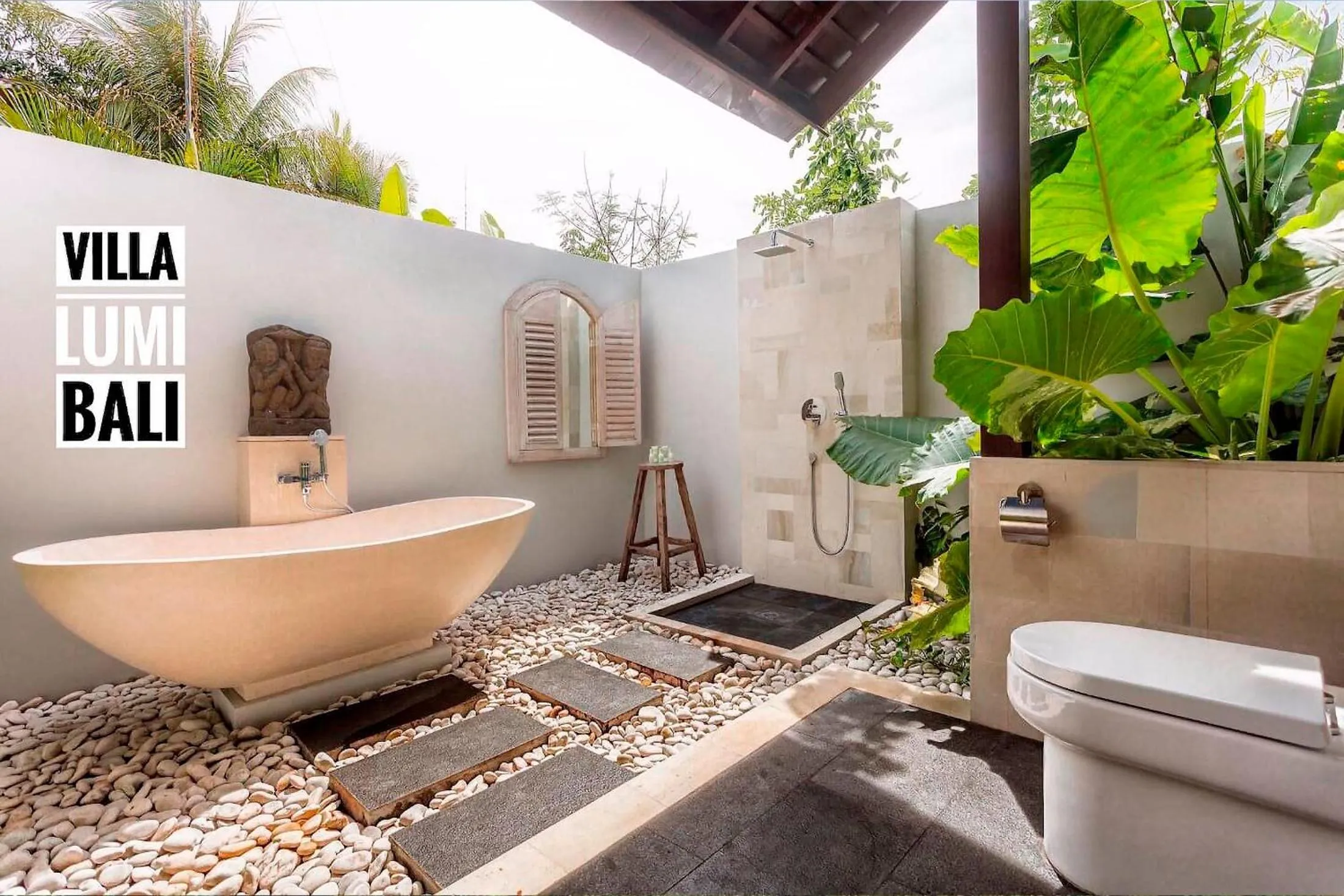 Shower in Lumi Villa Uluwatu