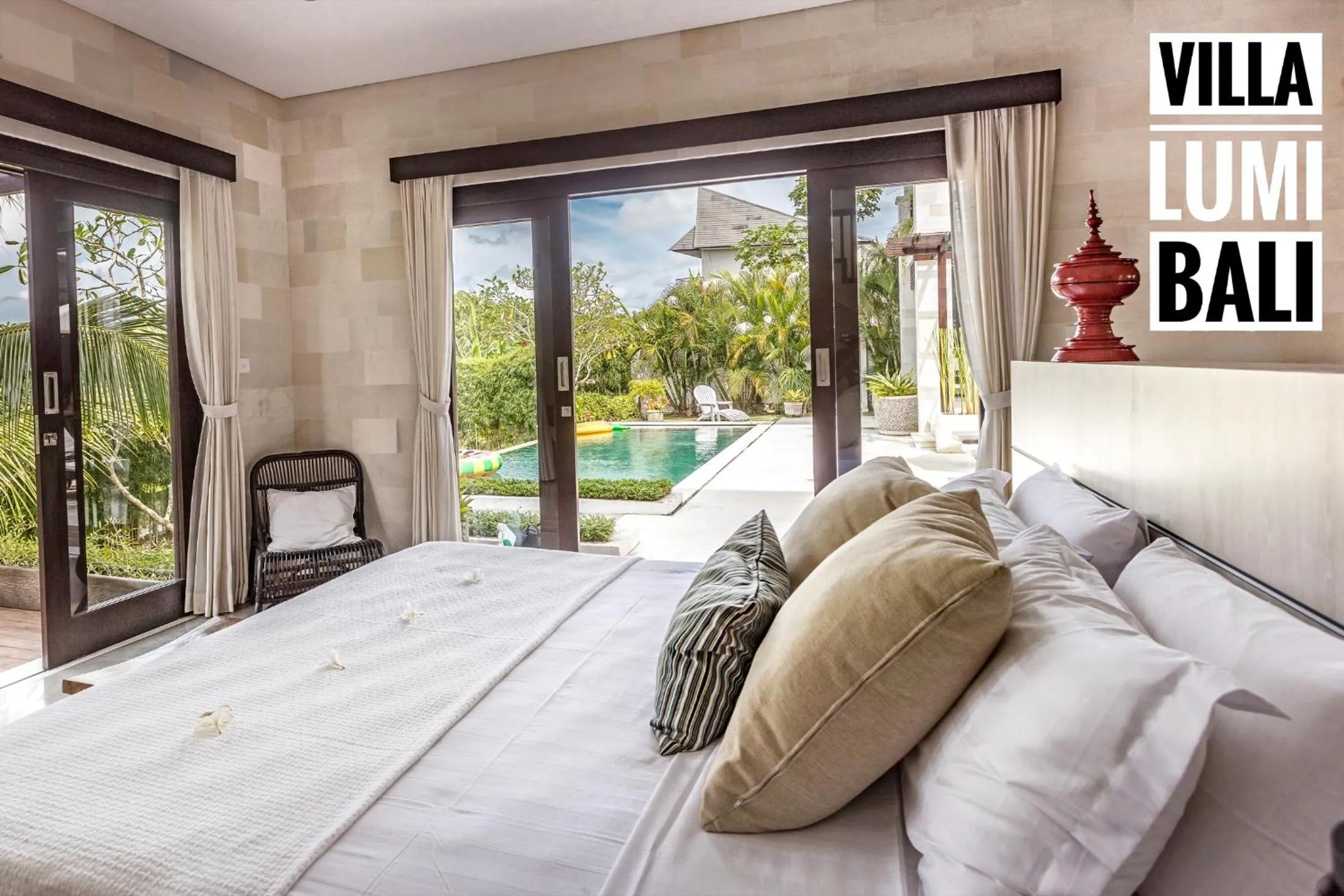 Bed in Lumi Villa Uluwatu