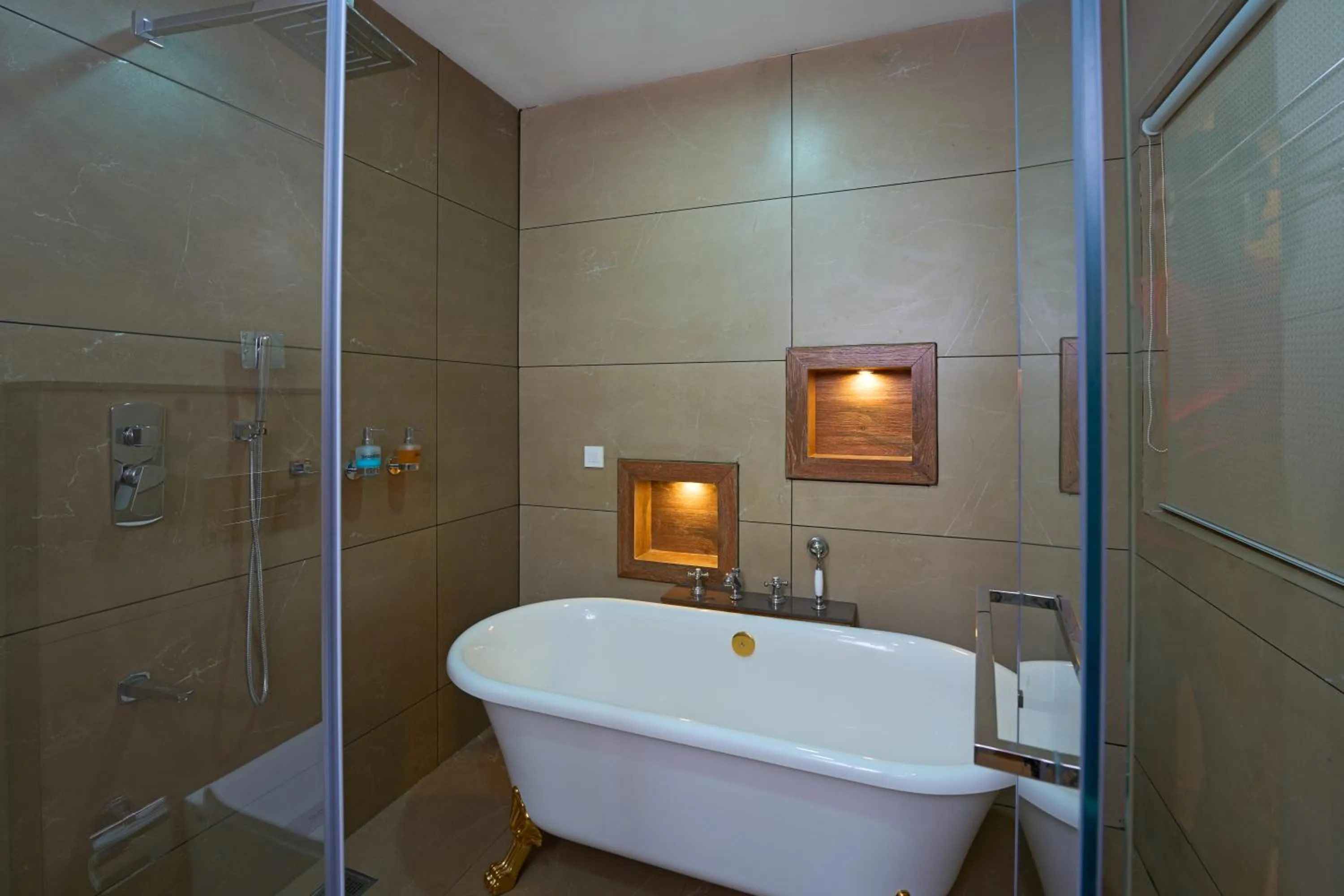 Bath in The Planet Munnar