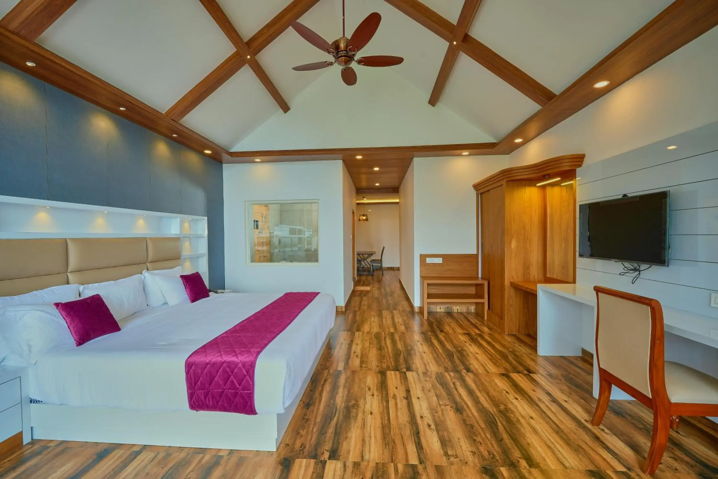 Luxury Suite Room in The Planet Munnar Luxury Suite Room in The Planet Munnar