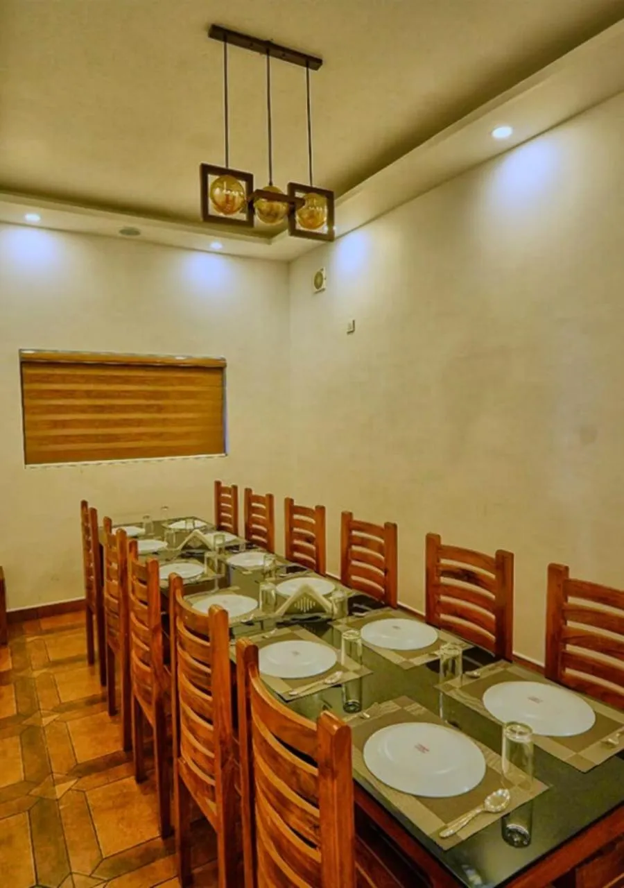 Restaurant/places to eat in The Planet Munnar