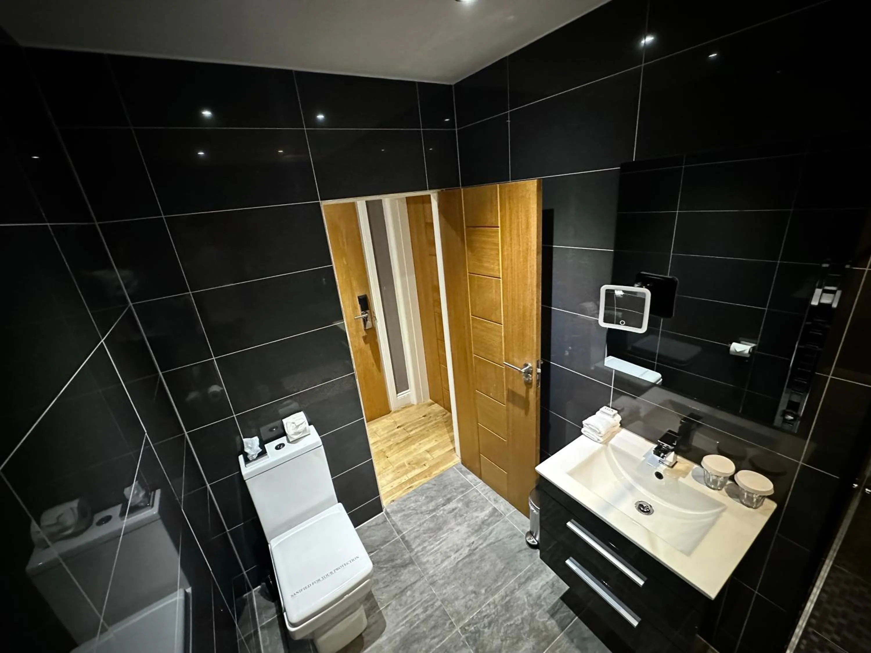 Shower in Halvard Apartments at Castletown