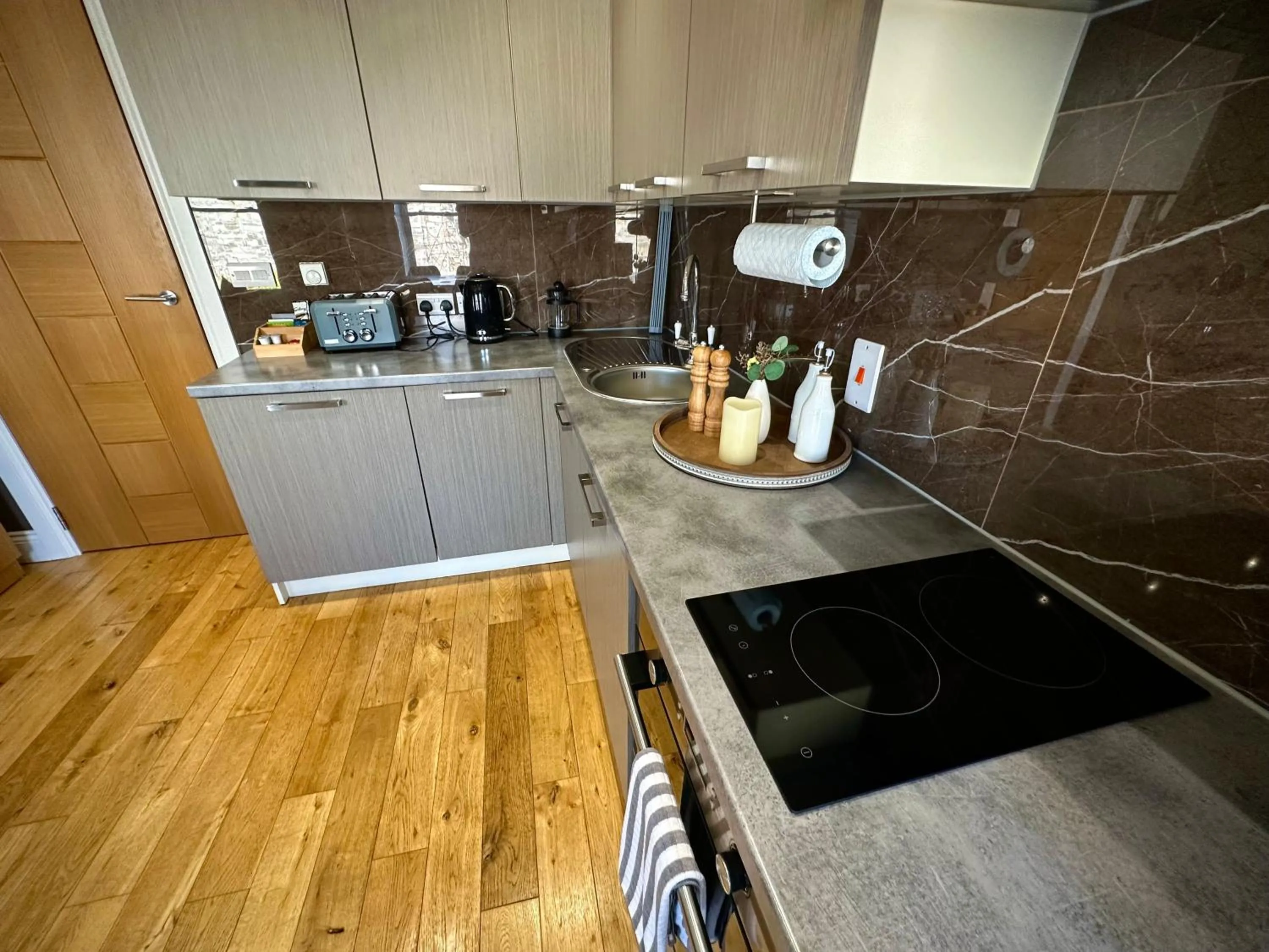 Kitchen or kitchenette in Halvard Apartments at Castletown