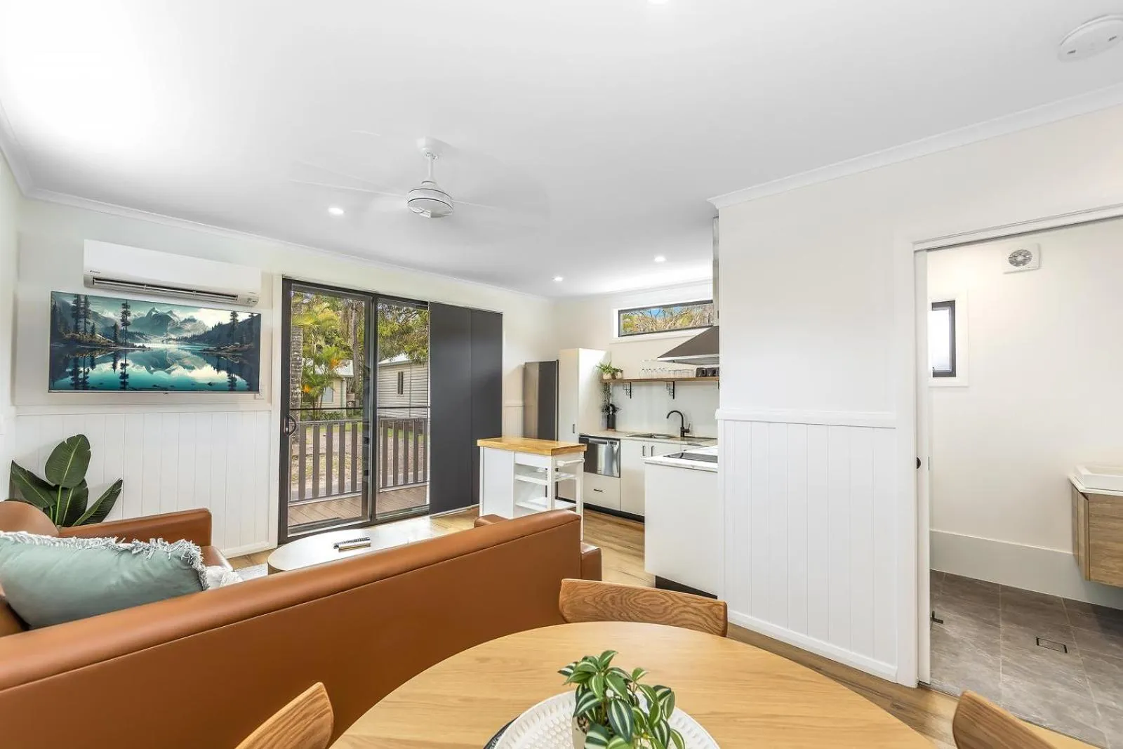 Kitchen or kitchenette in Ingenia Holidays One Mile Beach