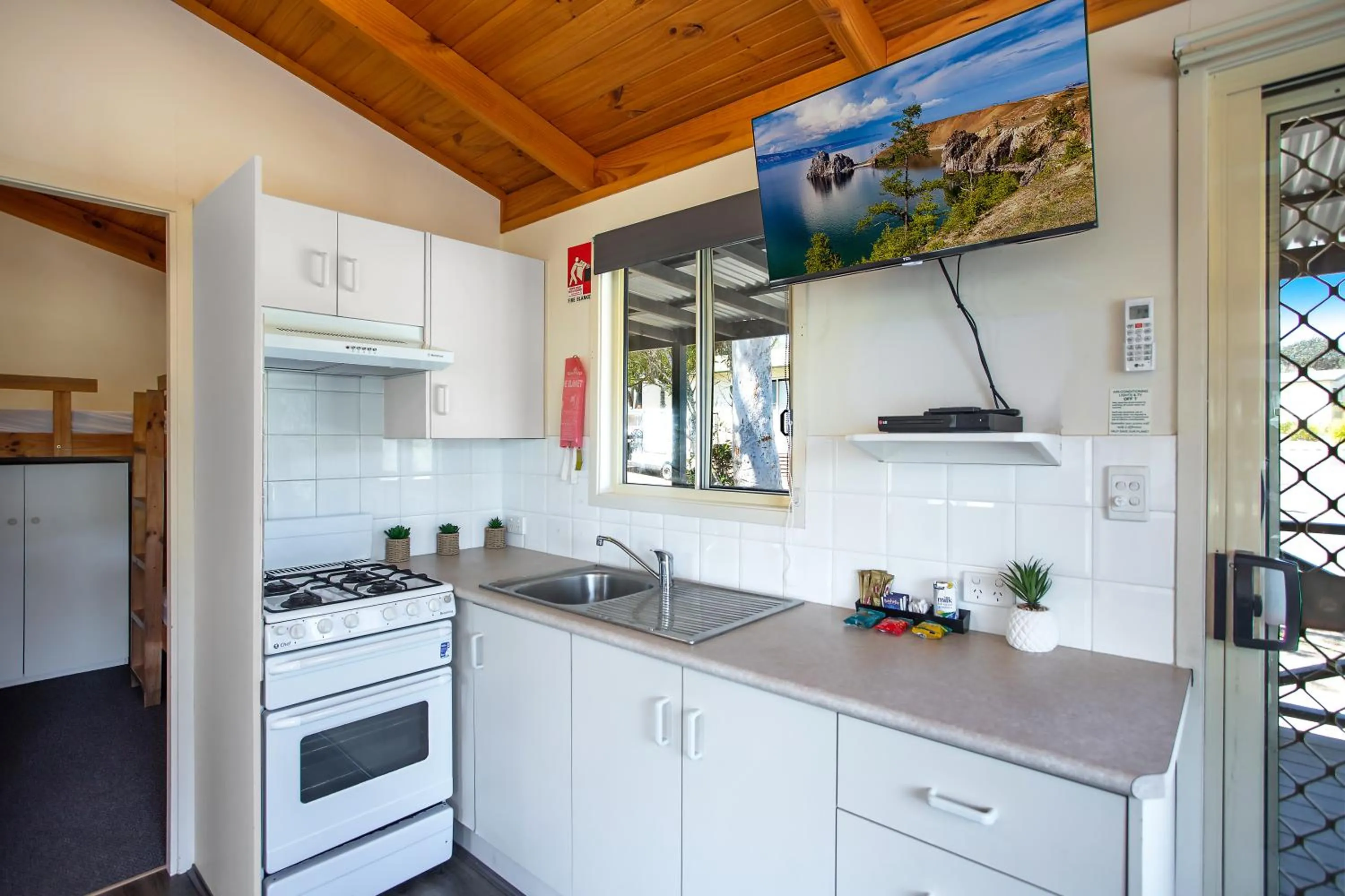 Kitchen or kitchenette in Ingenia Holidays One Mile Beach