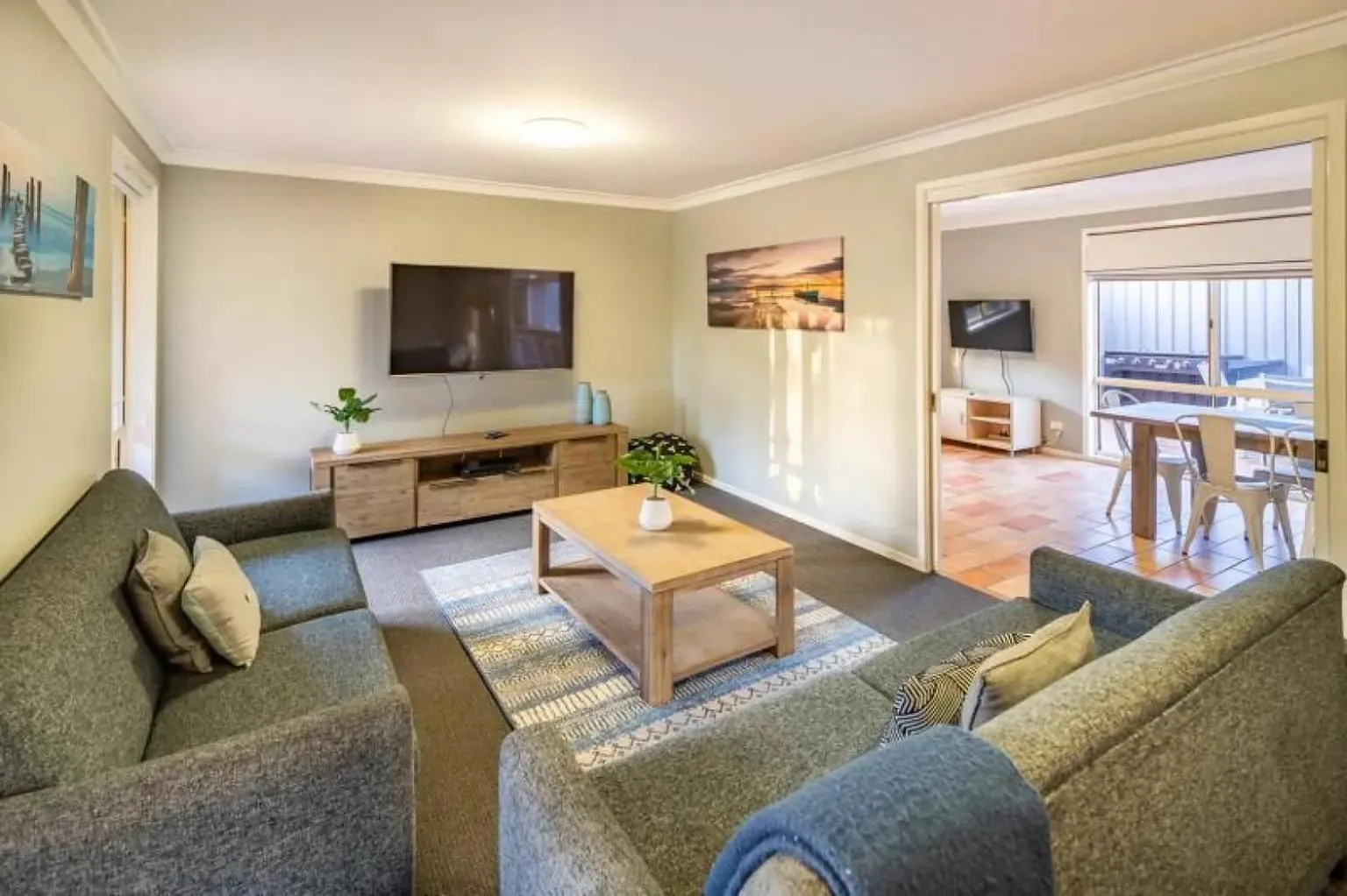 TV and multimedia in Ingenia Holidays One Mile Beach