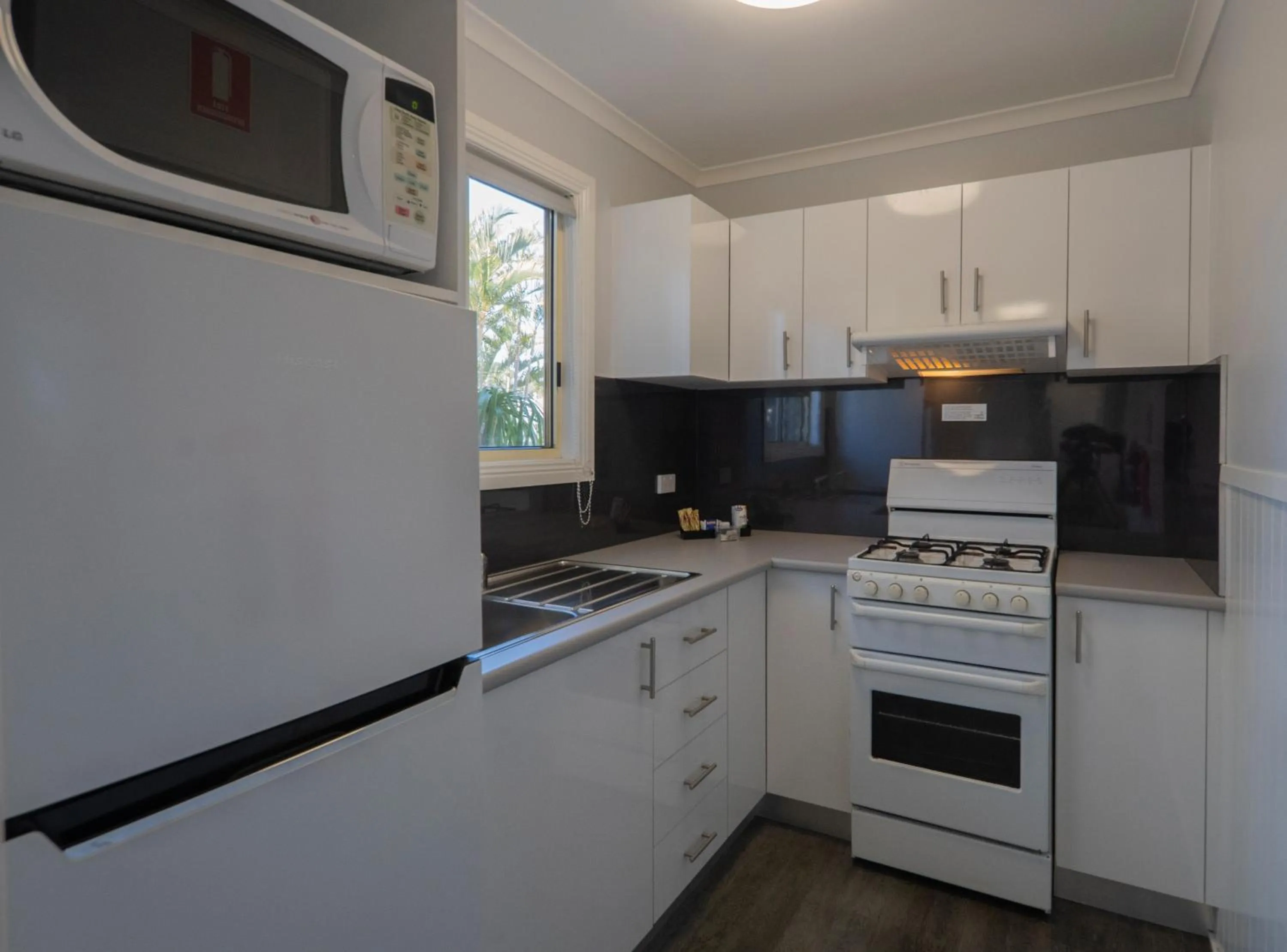 Kitchen or kitchenette in Ingenia Holidays One Mile Beach