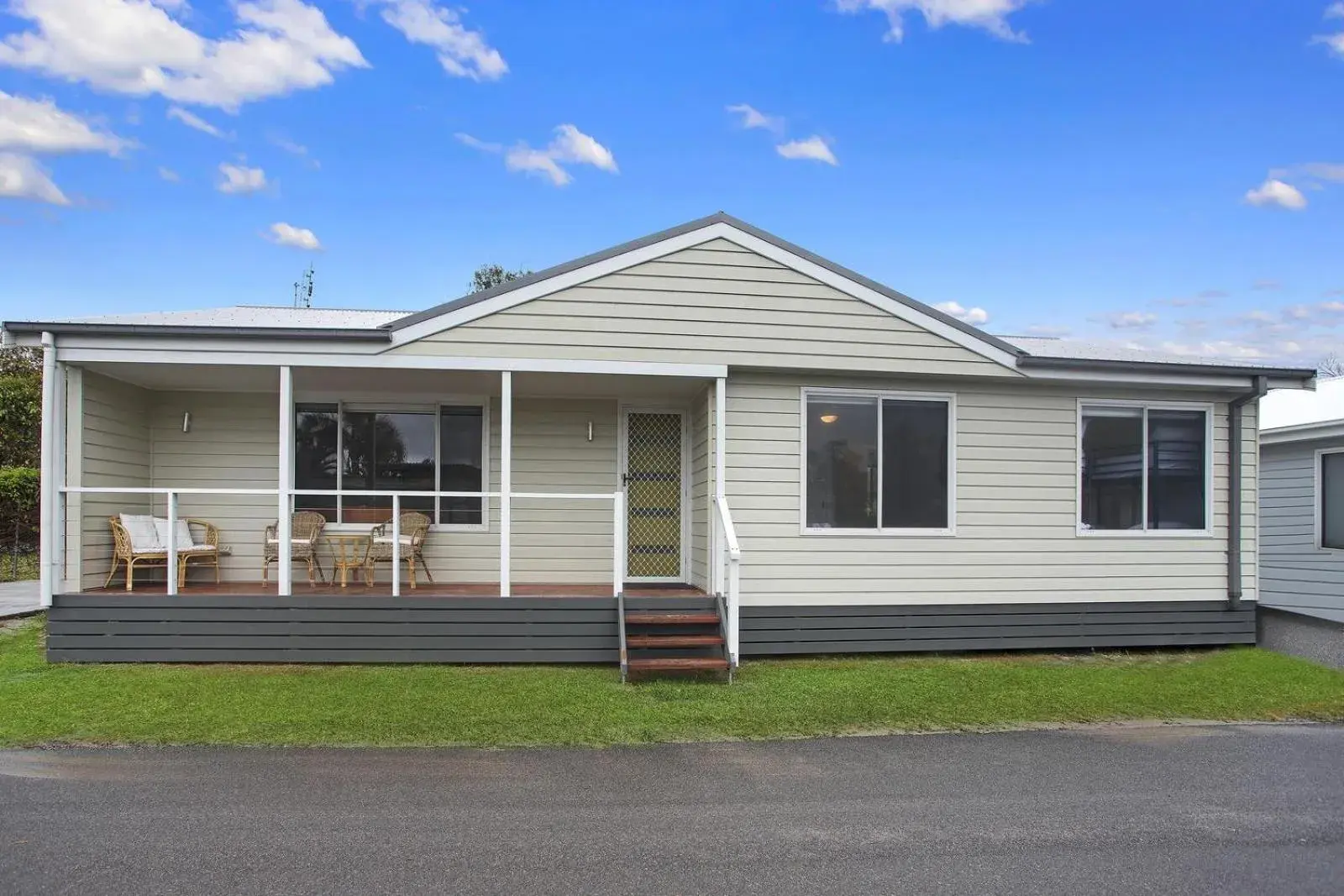 Property building in Ingenia Holidays One Mile Beach Property building in Ingenia Holidays One Mile Beach