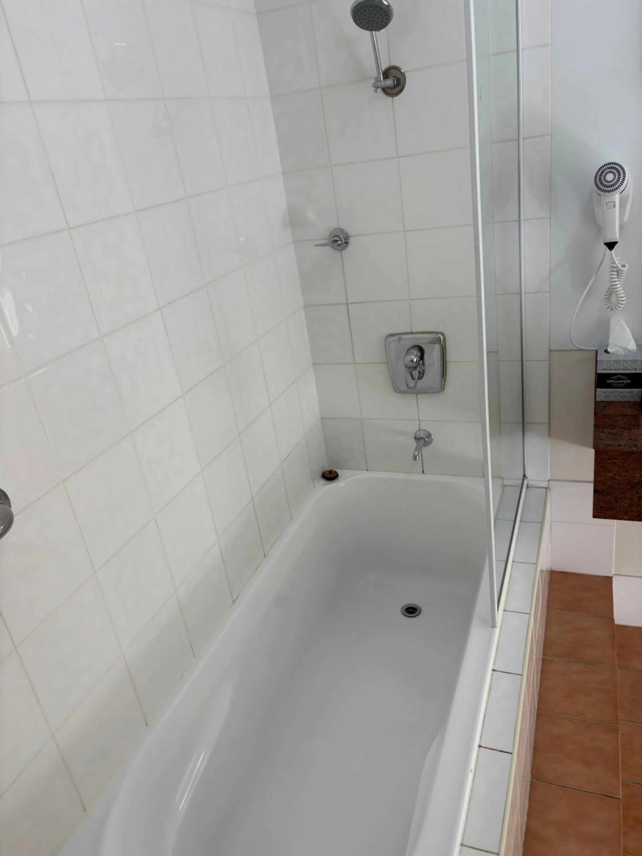 Golden Guitar Motor Inn