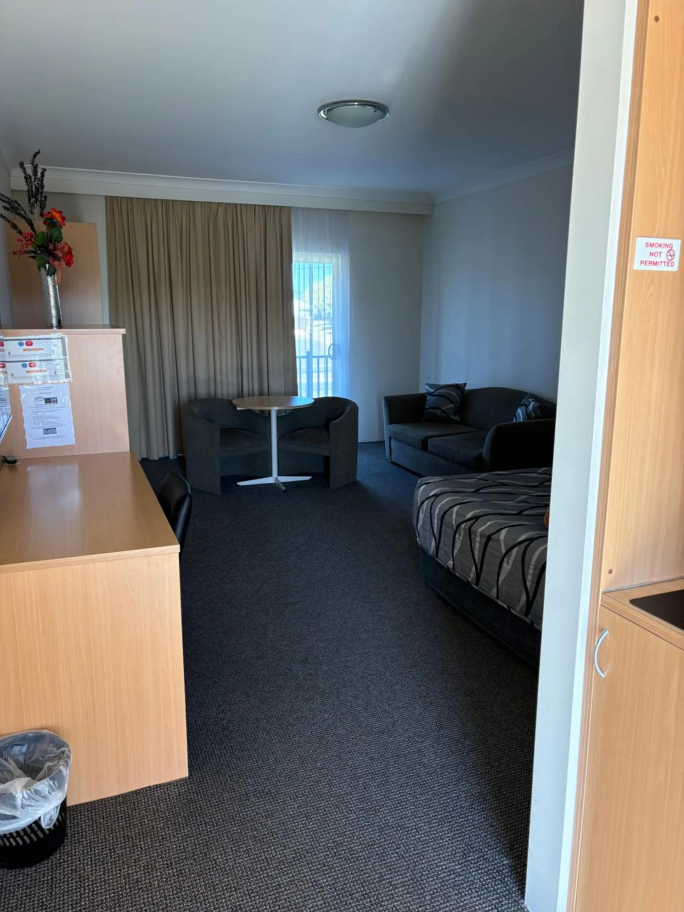 Bed in Golden Guitar Motor Inn