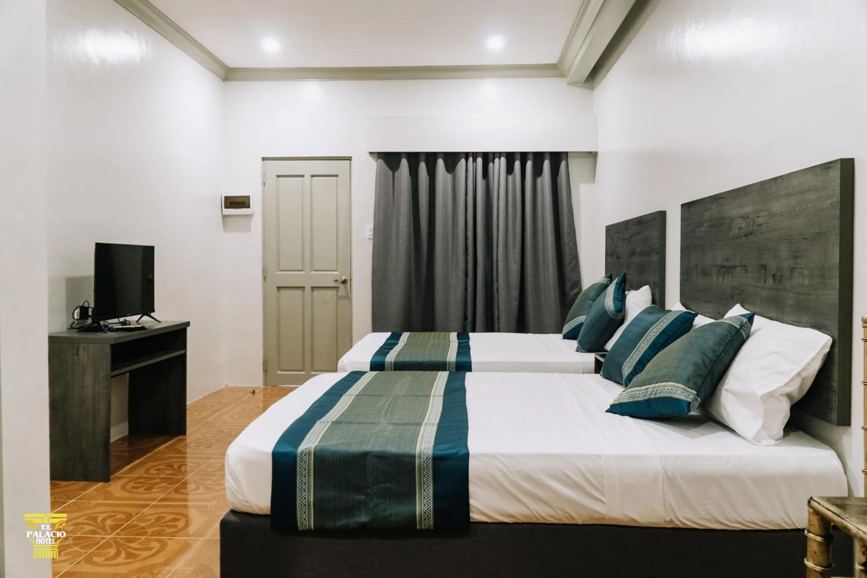 Bed in El Palacio Hotel & Resort