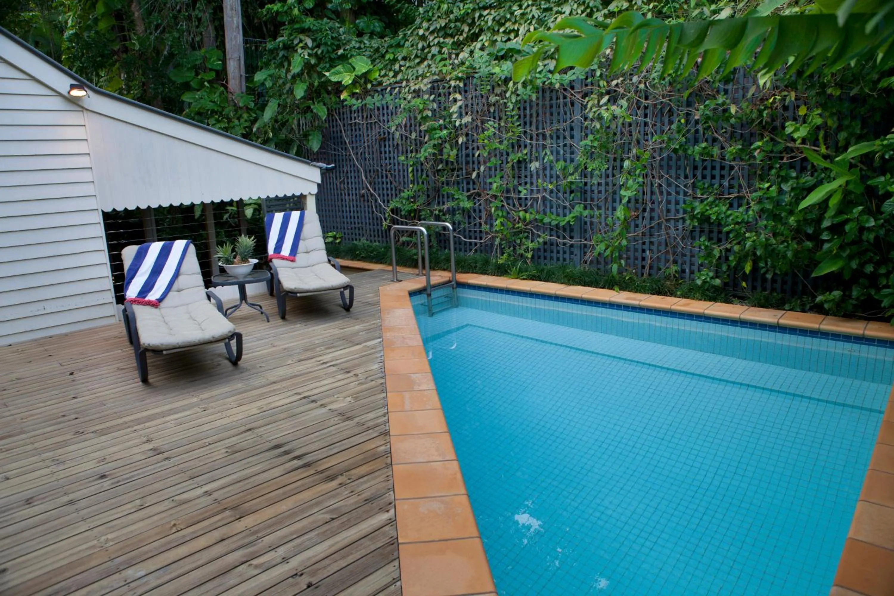 Port Douglas Cottage & Lodge