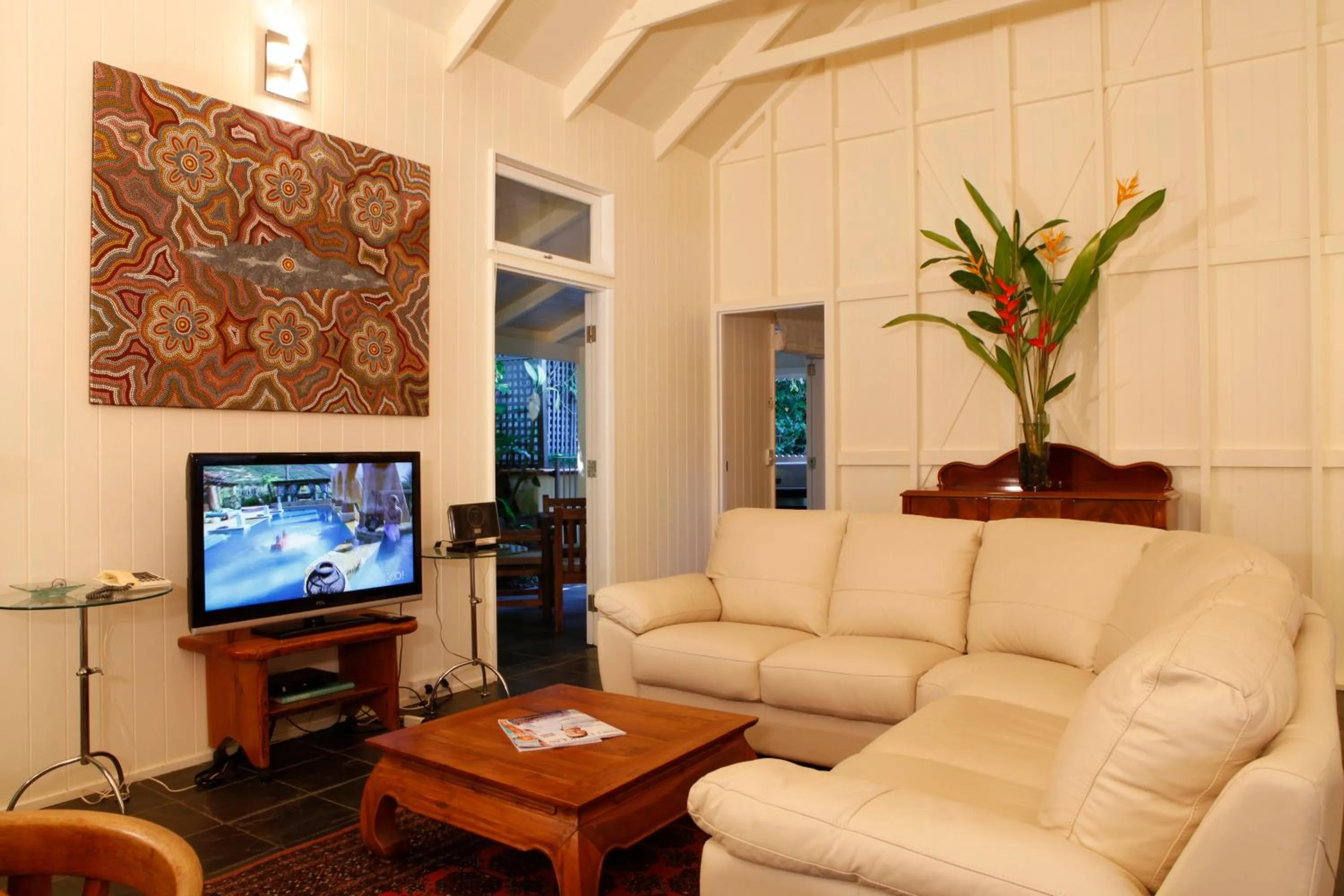Port Douglas Cottage & Lodge