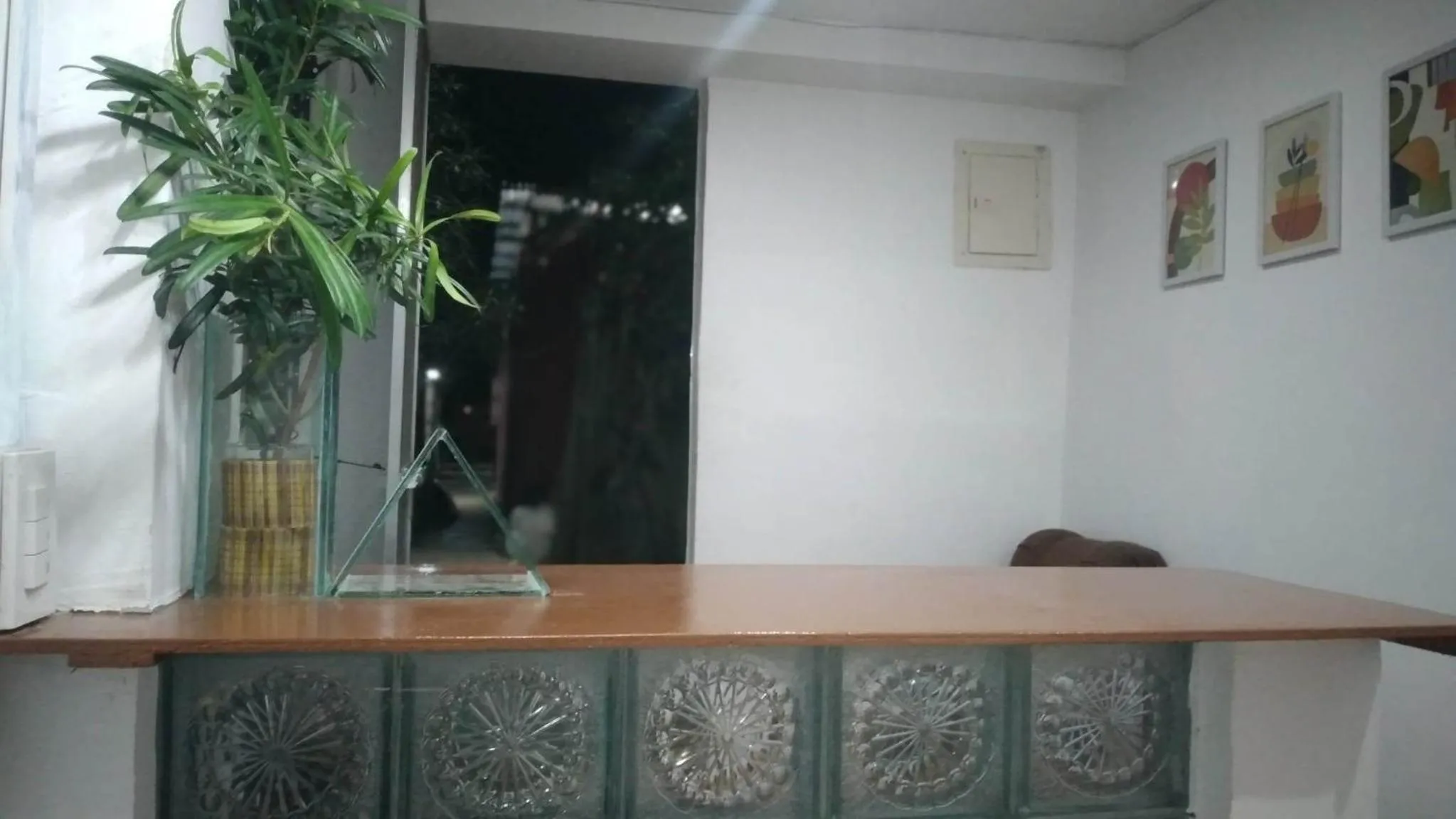 hair dresser in Mabs Hostel