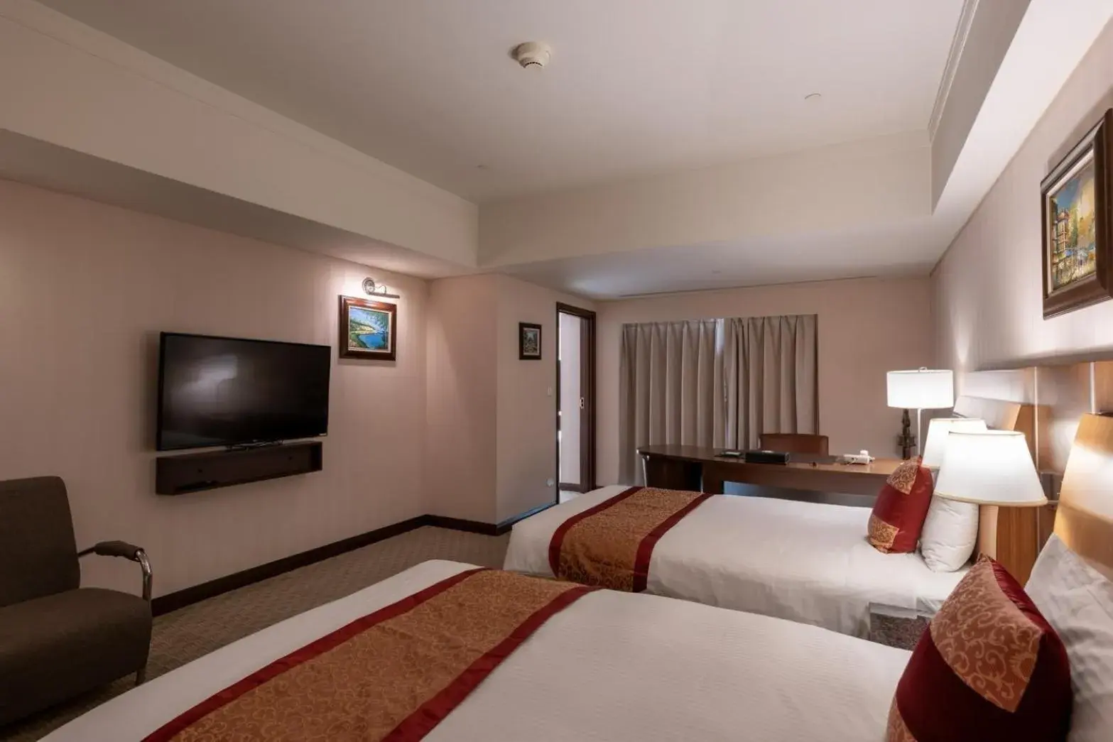 Bed in Evergreen Plaza Hotel - Tainan Bed in Evergreen Plaza Hotel - Tainan