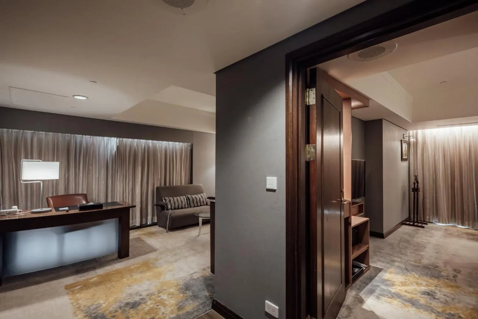 Bed in Evergreen Plaza Hotel - Tainan