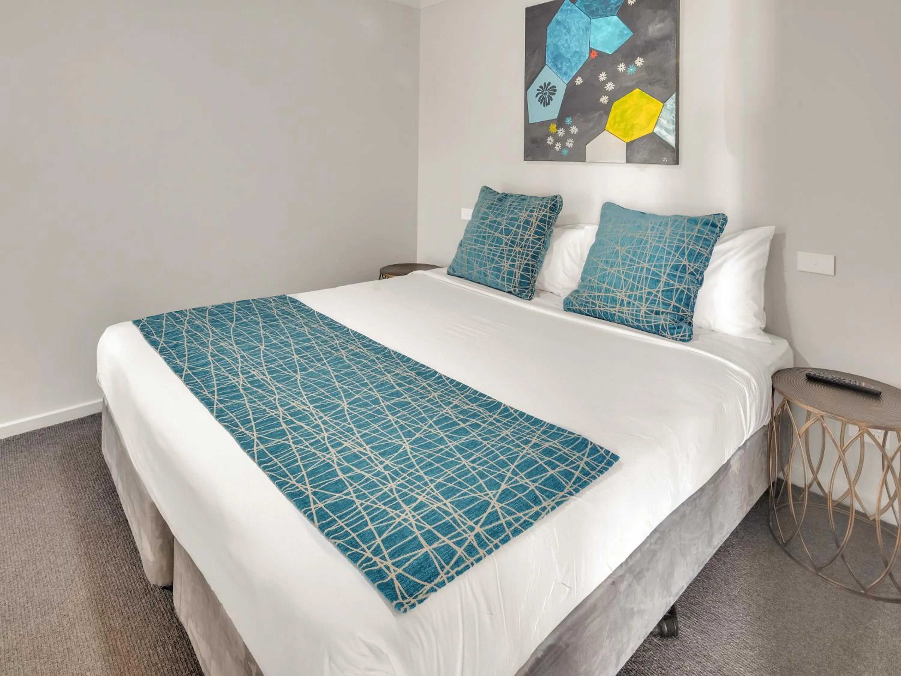 Bed in BIG4 Ingenia Holidays Queenscliff Beacon