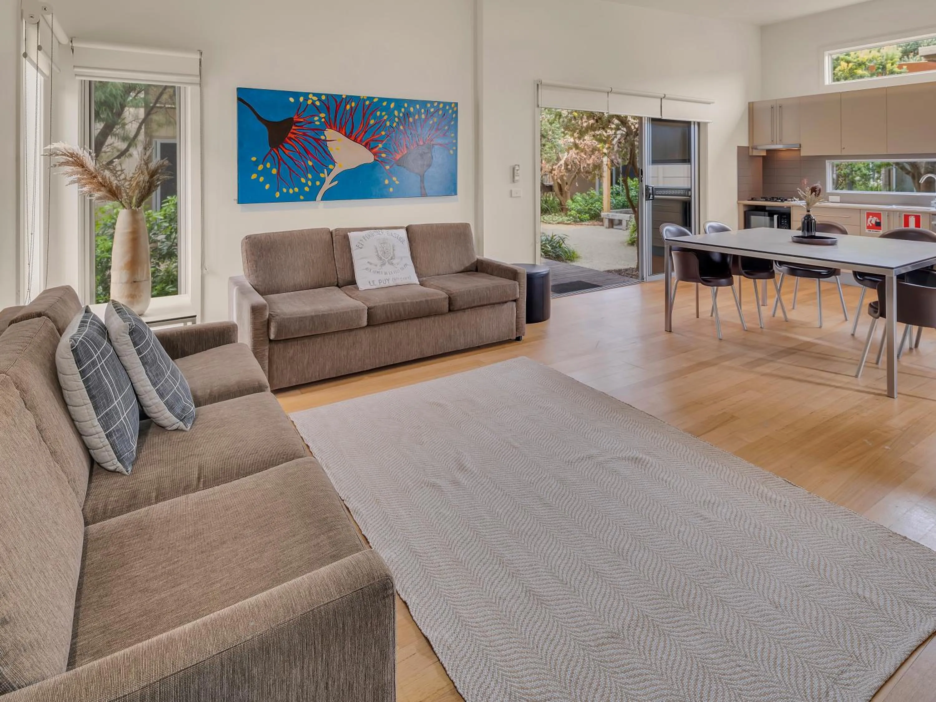 Kitchen or kitchenette in BIG4 Ingenia Holidays Queenscliff Beacon