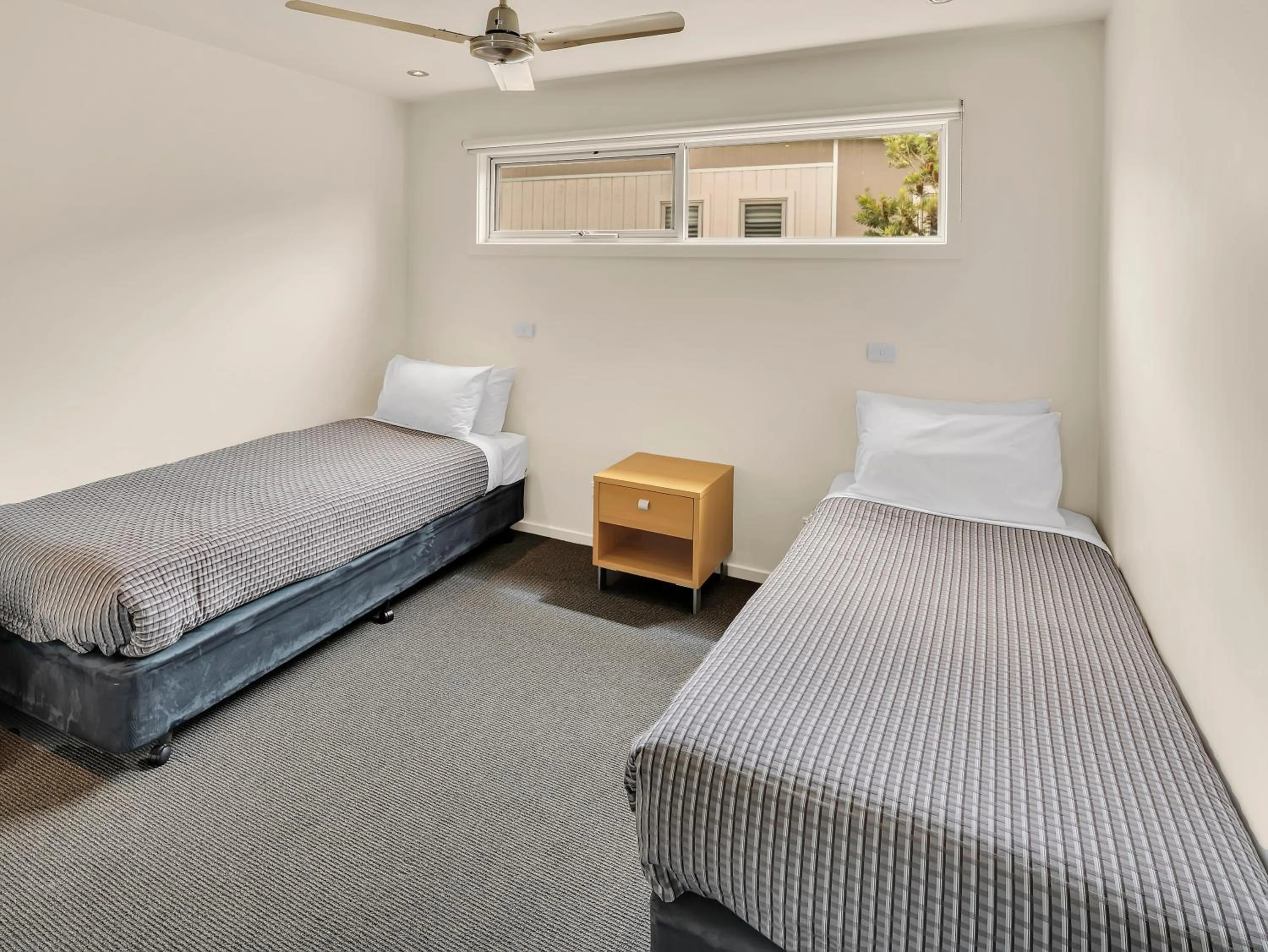 Bed in BIG4 Ingenia Holidays Queenscliff Beacon