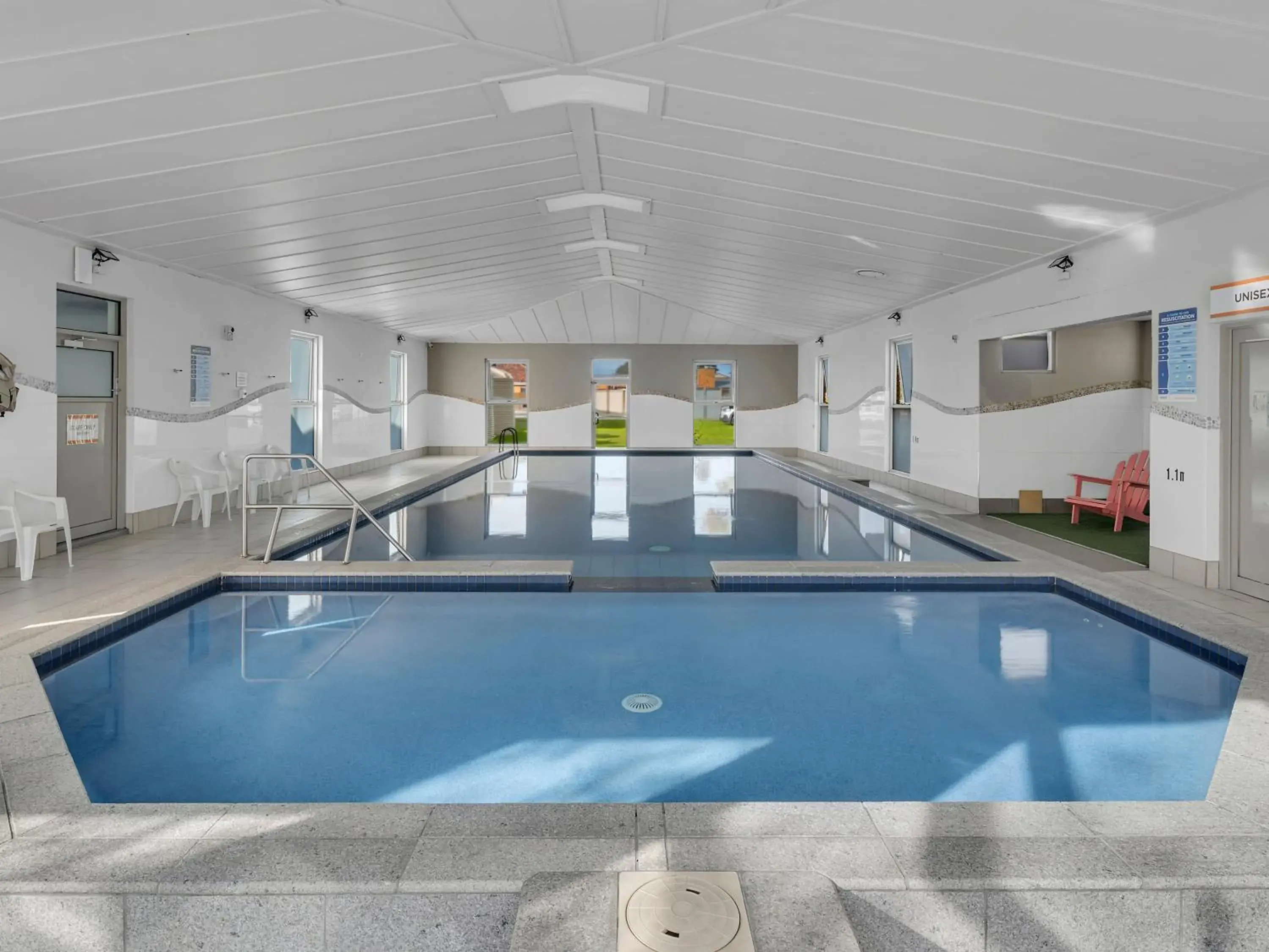 Pool view in BIG4 Ingenia Holidays Queenscliff Beacon Pool view in BIG4 Ingenia Holidays Queenscliff Beacon