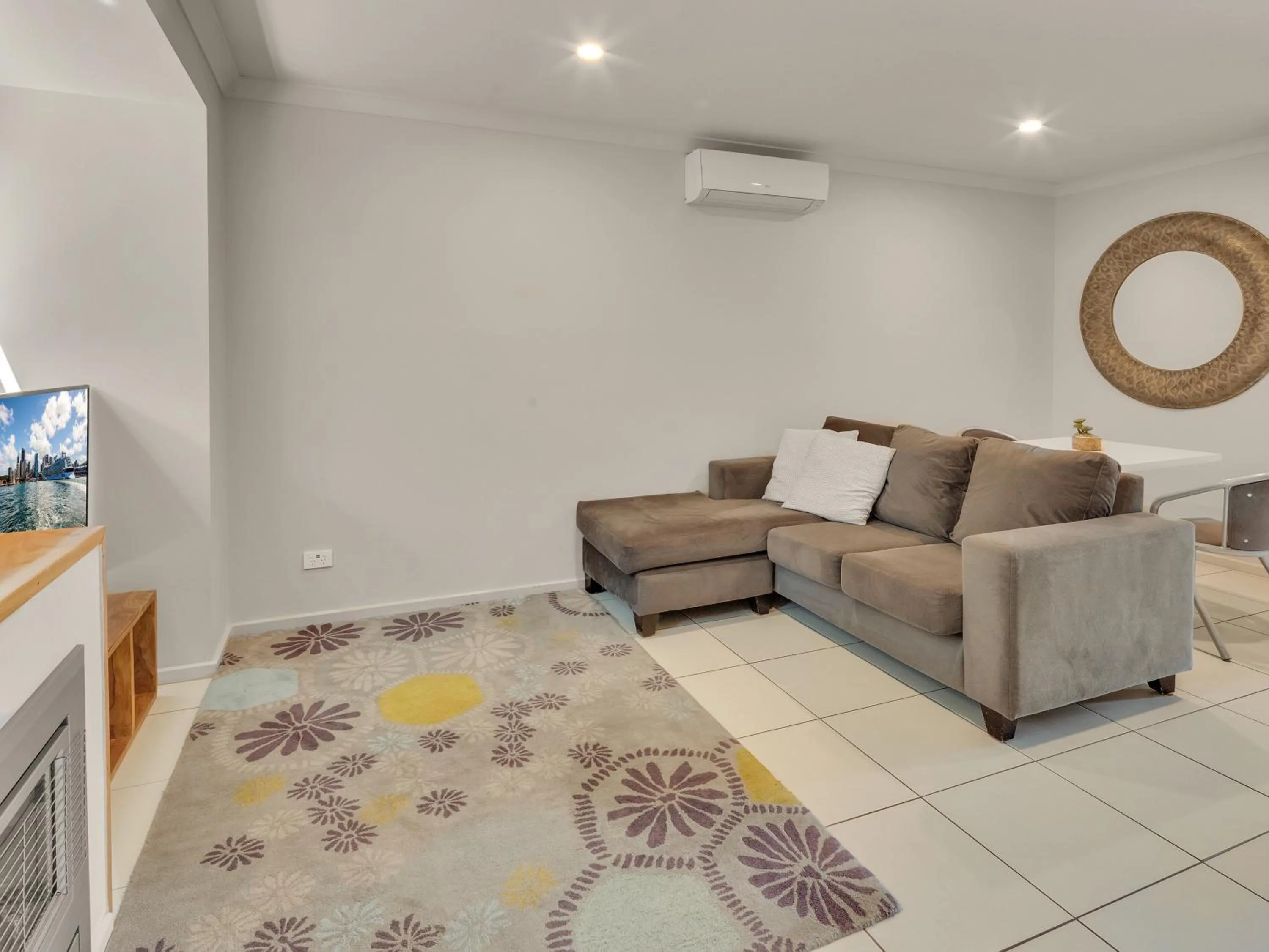 TV and multimedia in BIG4 Ingenia Holidays Queenscliff Beacon