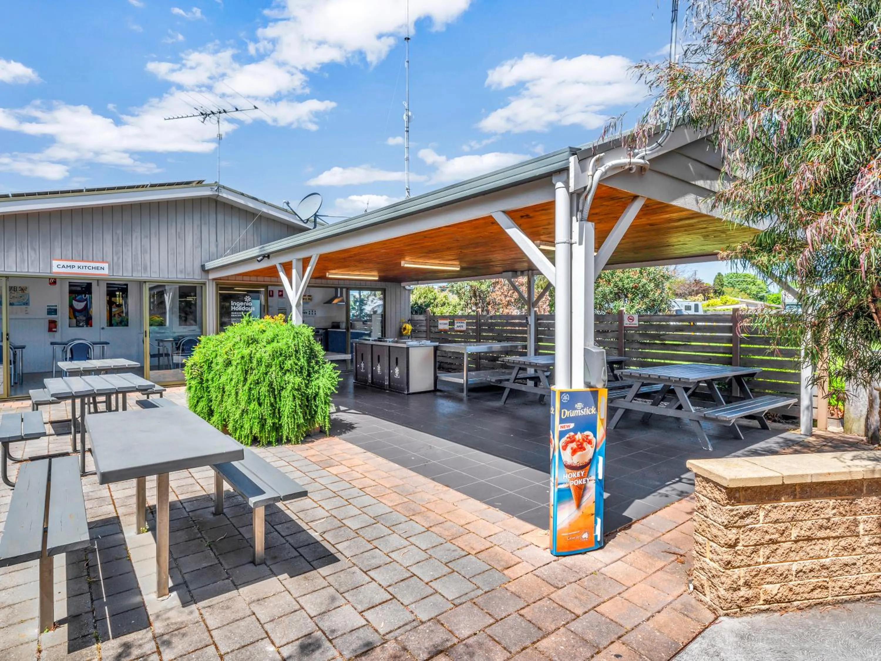 BBQ facilities in BIG4 Ingenia Holidays Queenscliff Beacon