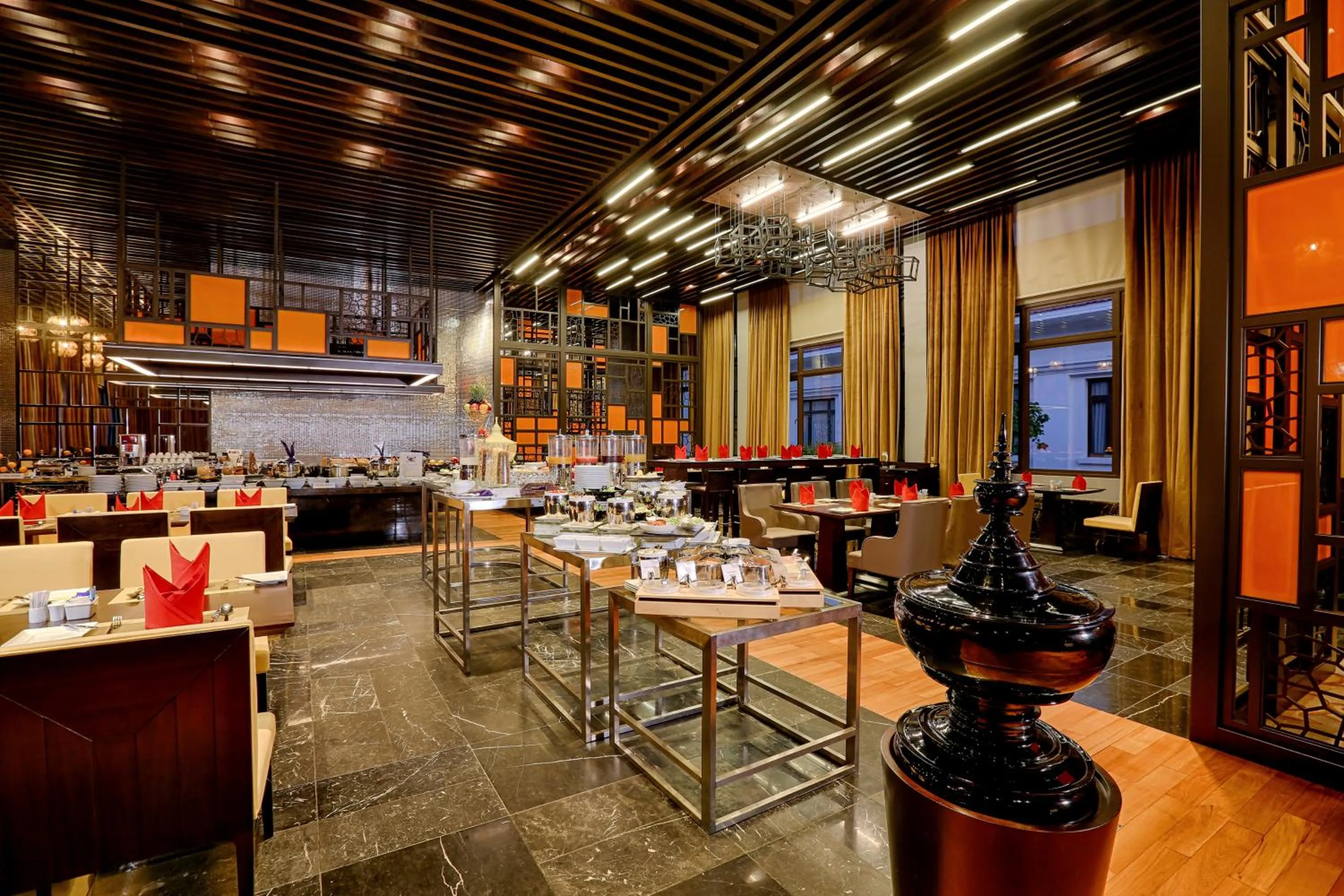 Restaurant/places to eat in PARKROYAL Nay Pyi Taw