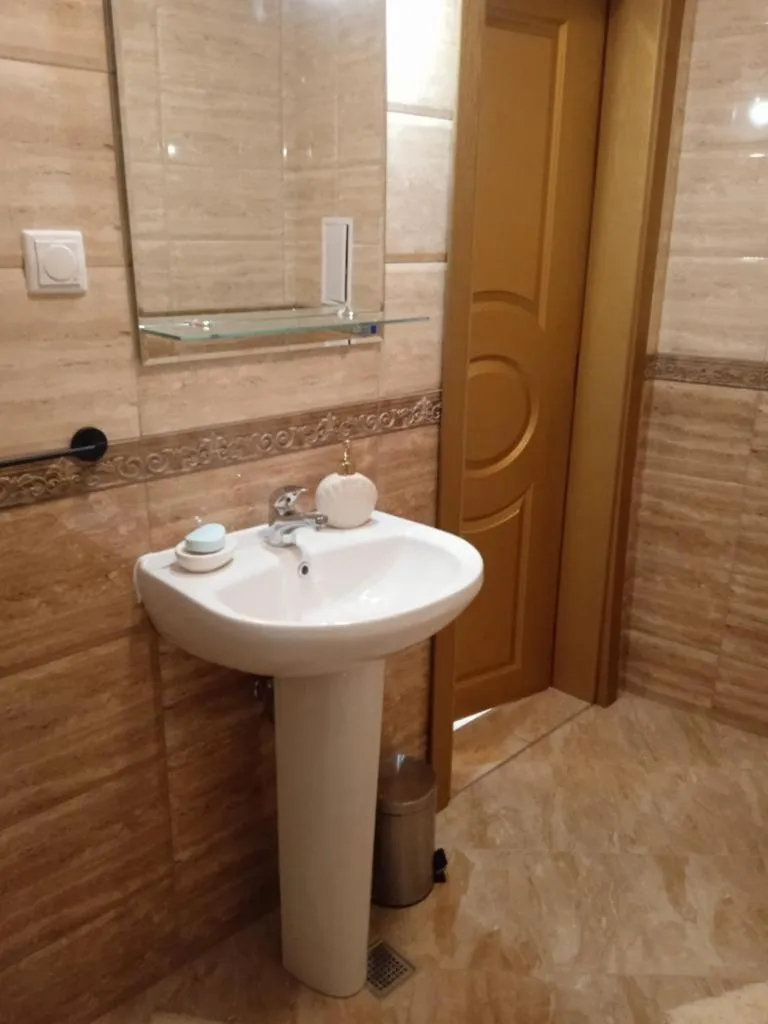 APHRODITE PARK DELUXE