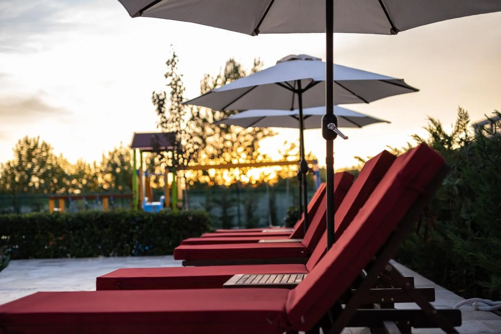 APHRODITE PARK DELUXE