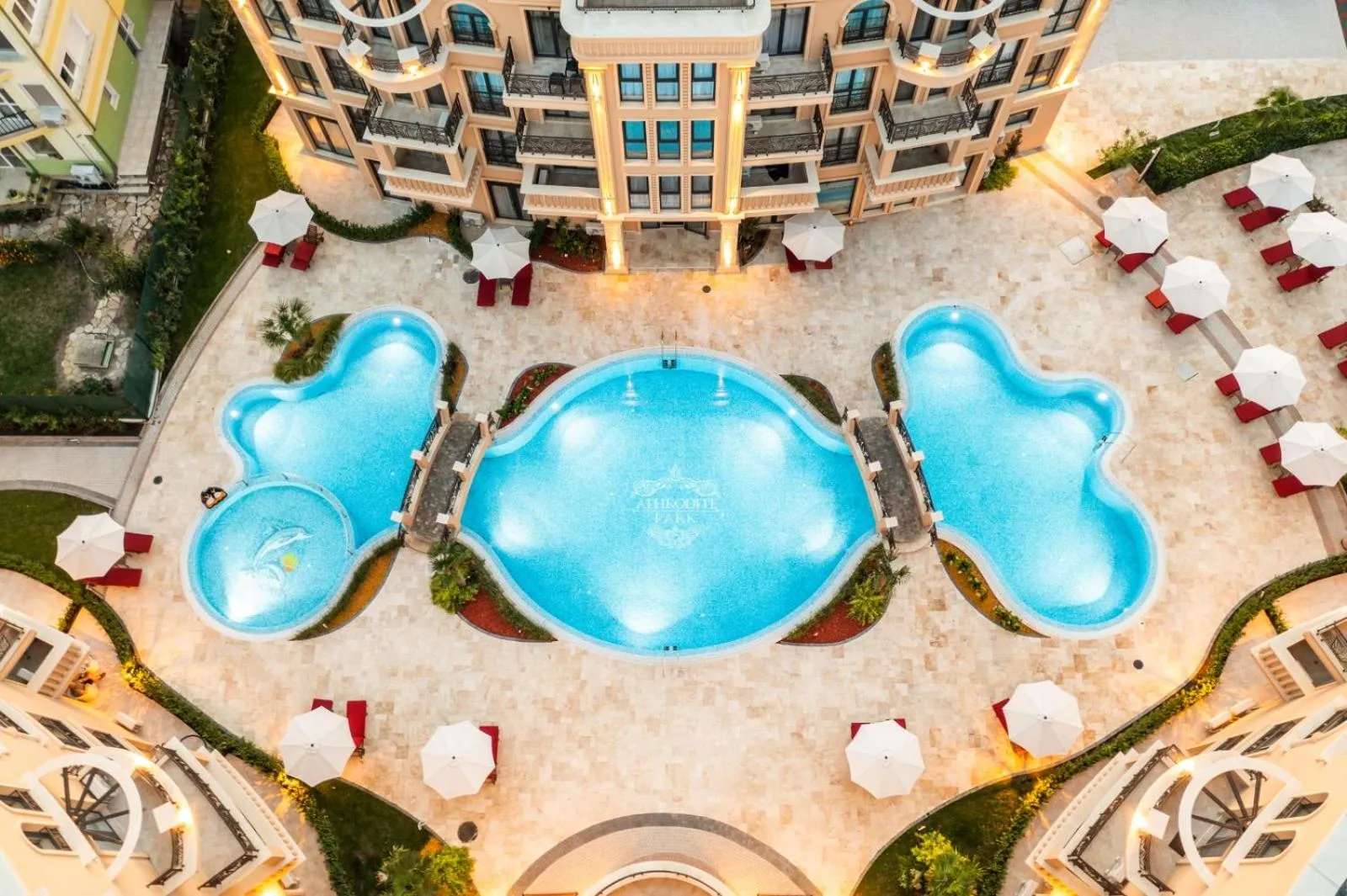 APHRODITE PARK DELUXE