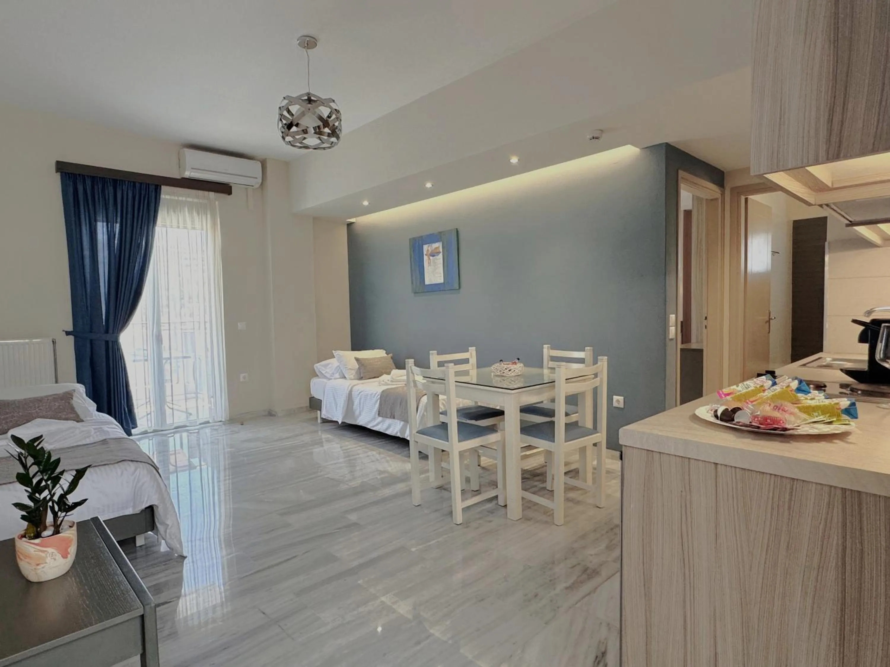 Food and drinks, Bed in Vesperi Studios & Apartments