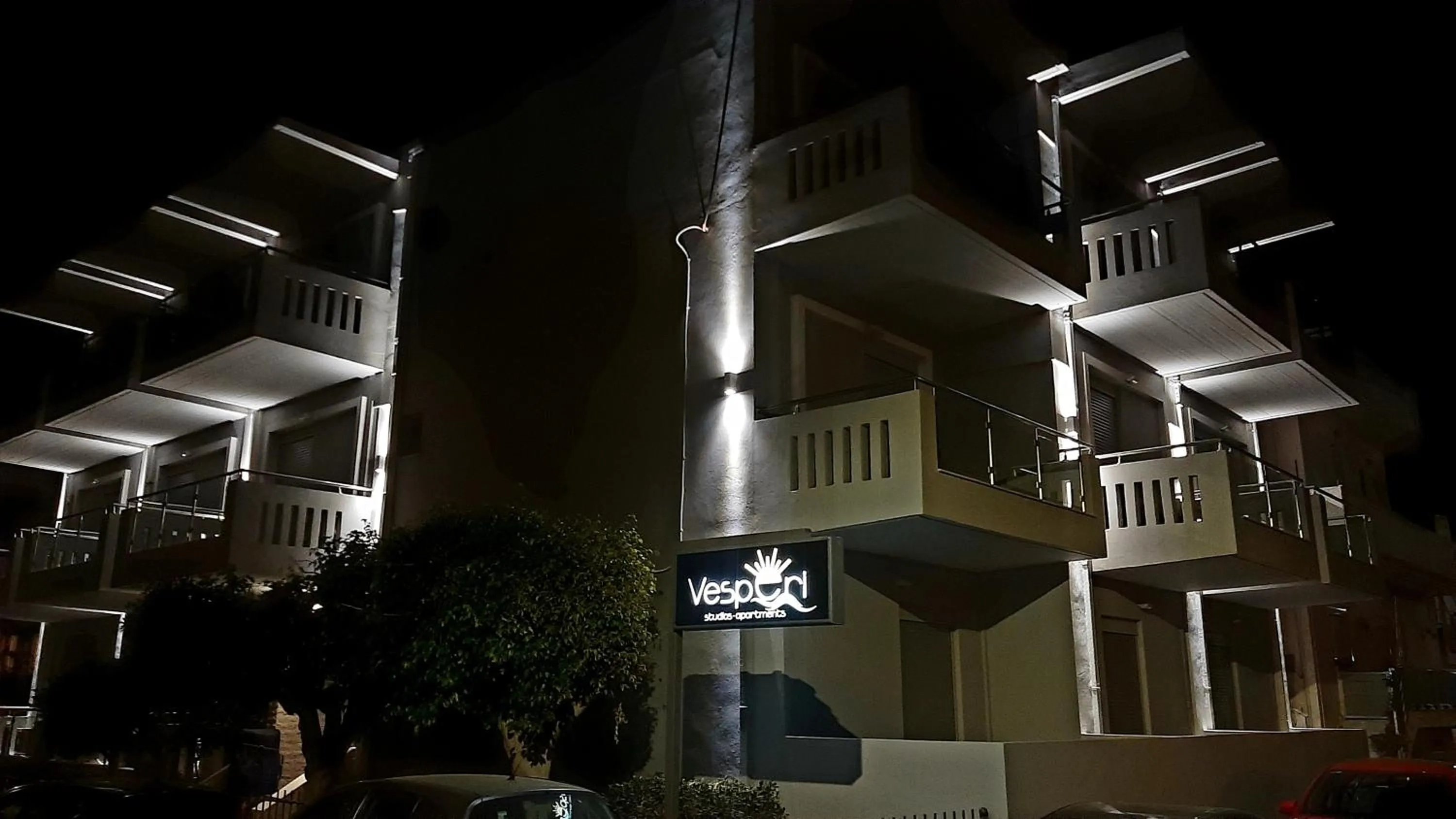 Property building in Vesperi Studios & Apartments